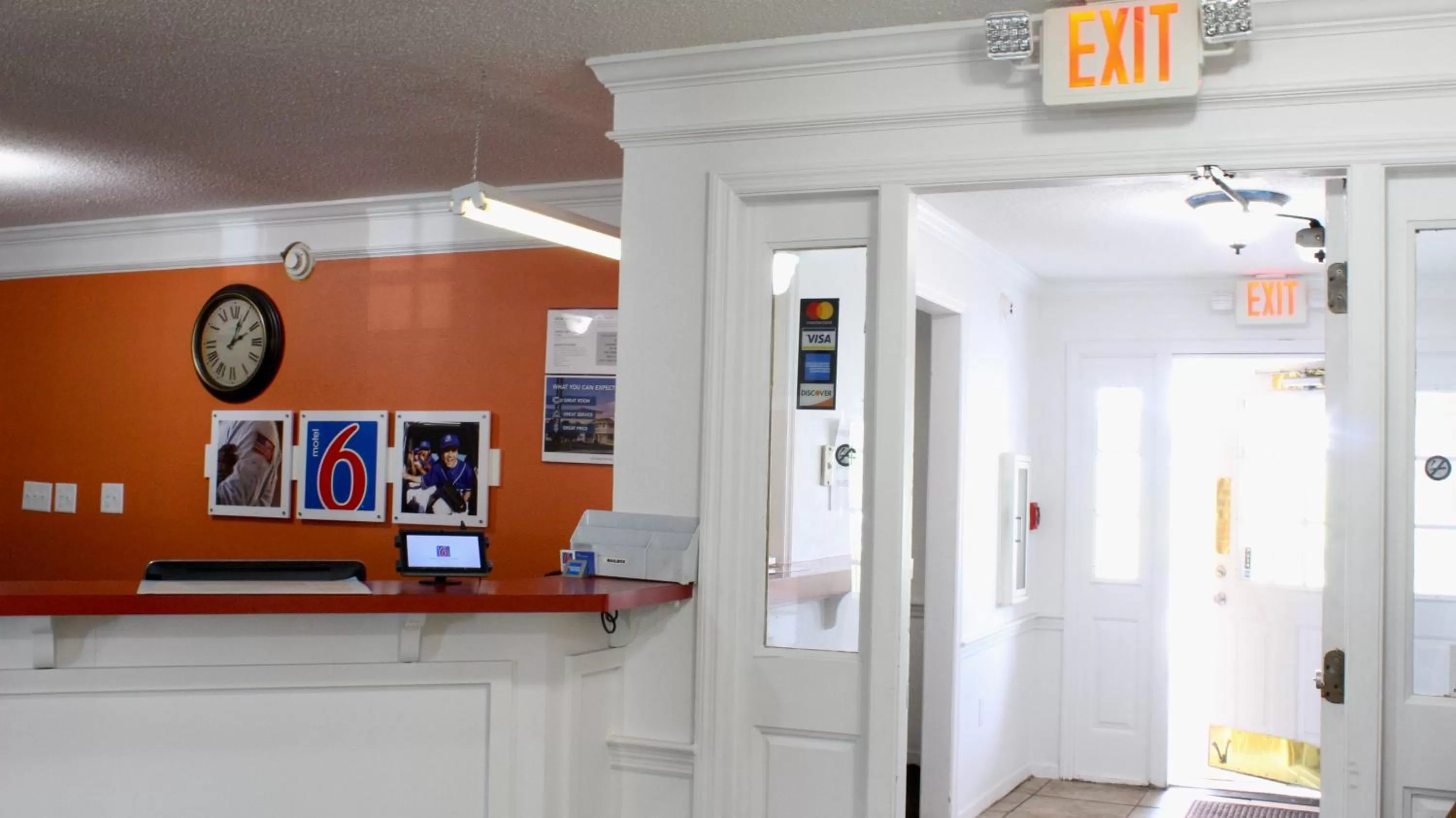 Lobby or reception in Motel 6-Dayton, OH