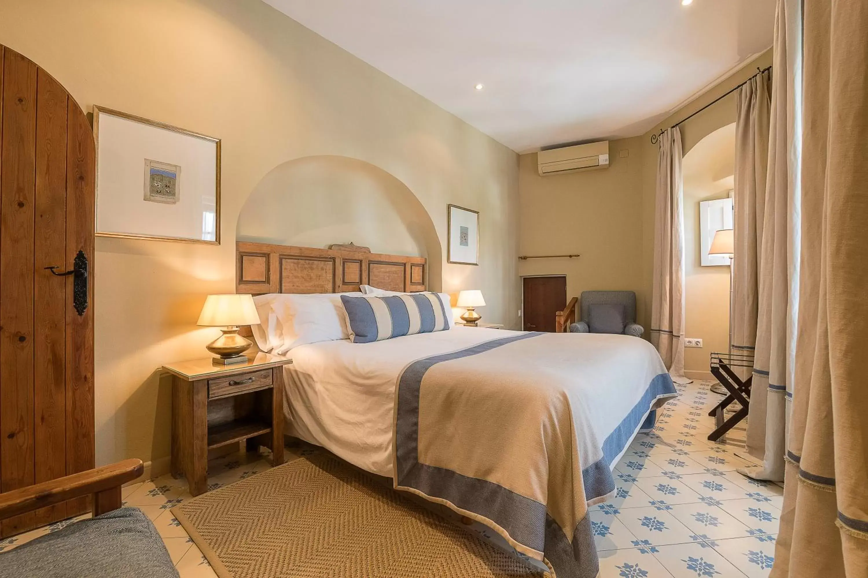 Bedroom, Bed in Hotel La Casa del Califa