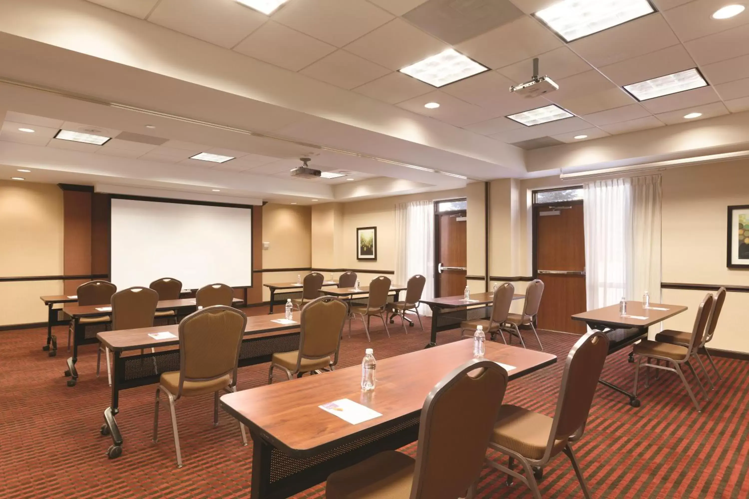 Meeting/conference room in Hyatt Place Chicago - Lombard/Oak Brook