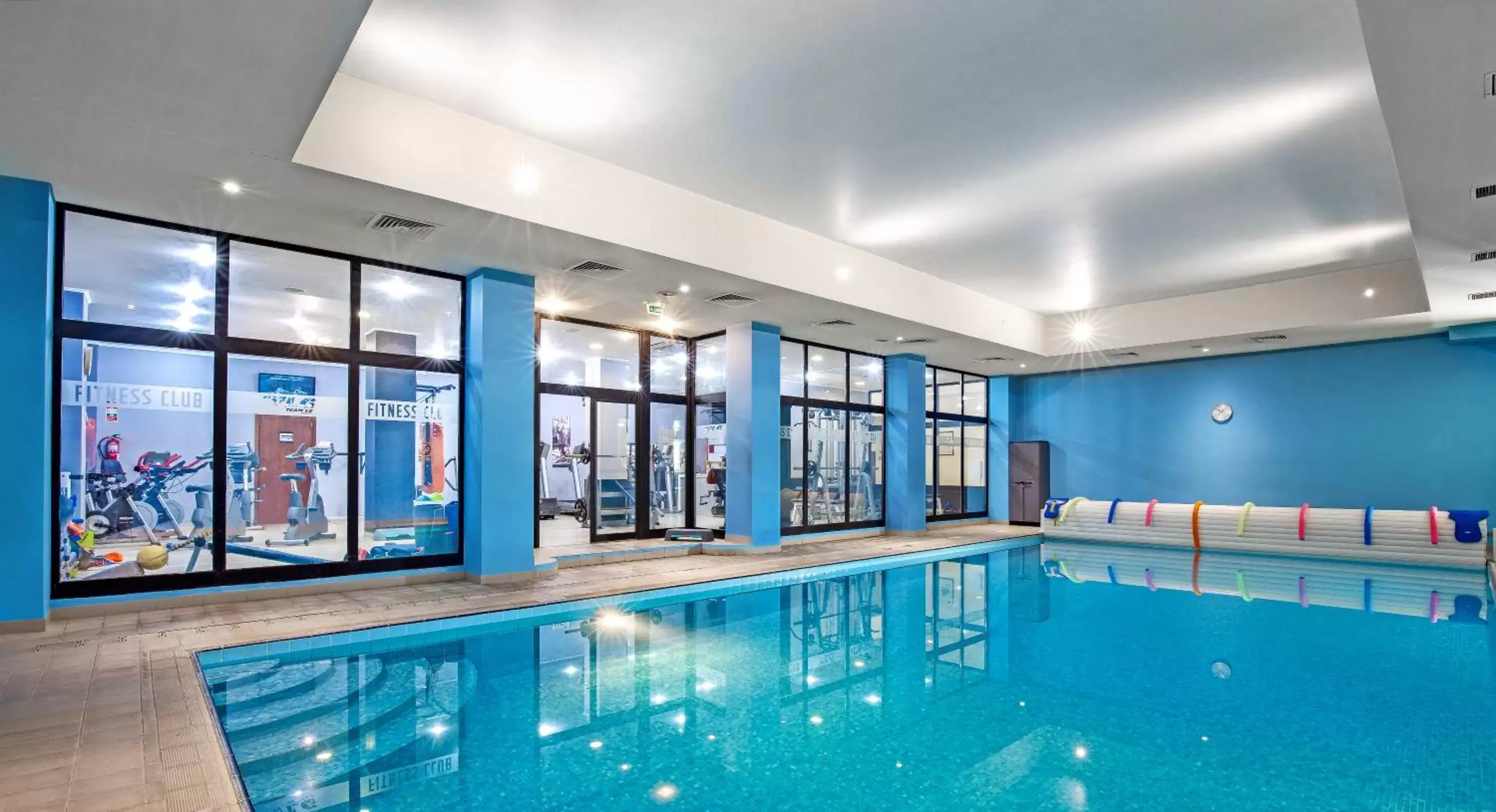 Fitness centre/facilities, Swimming Pool in Santarem Hotel