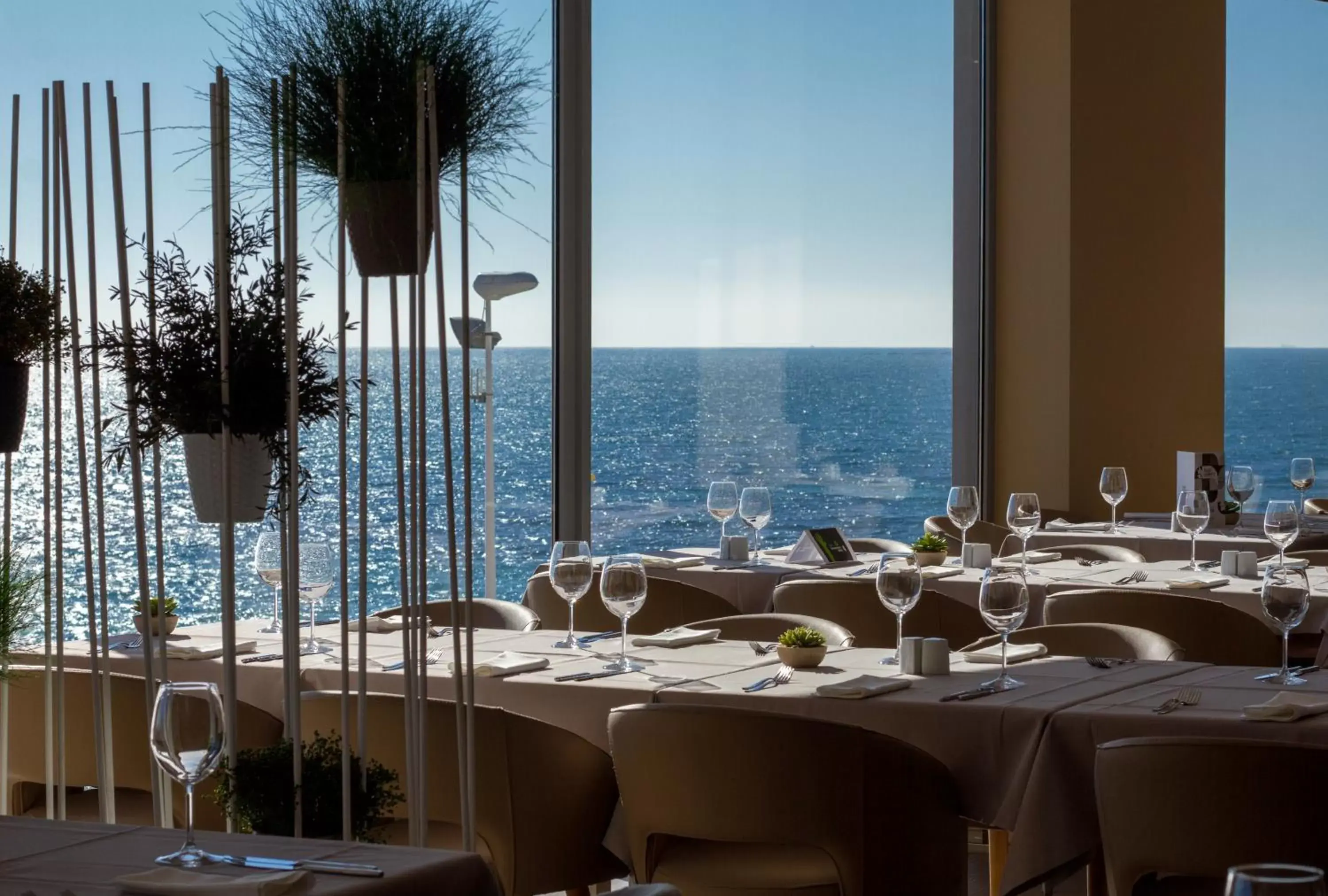 Restaurant/Places to Eat in Gran Hotel Sol y Mar - Adults Experience