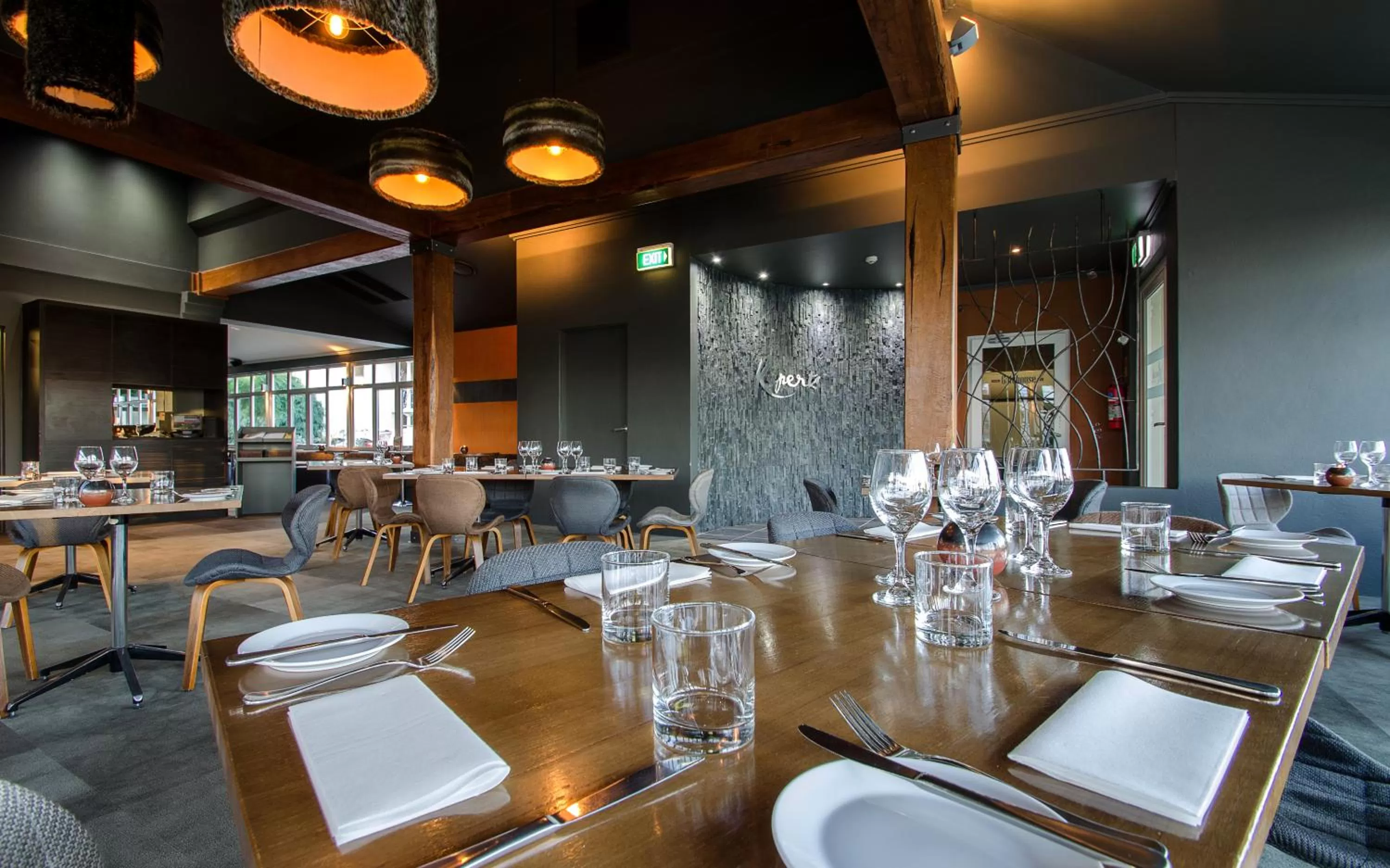 Restaurant/places to eat in Coachmans Inn Warwick