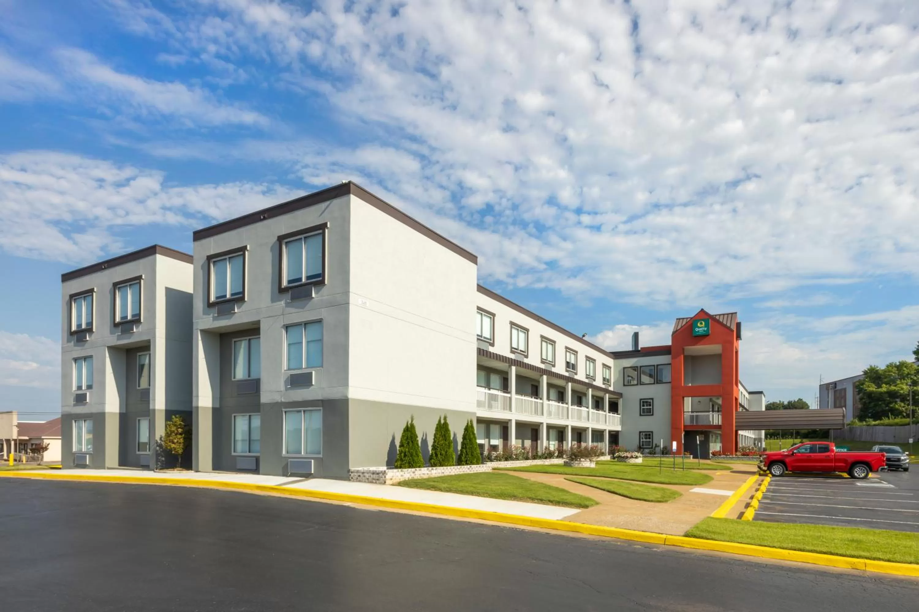 Property building in Quality Inn Jackson Northwest