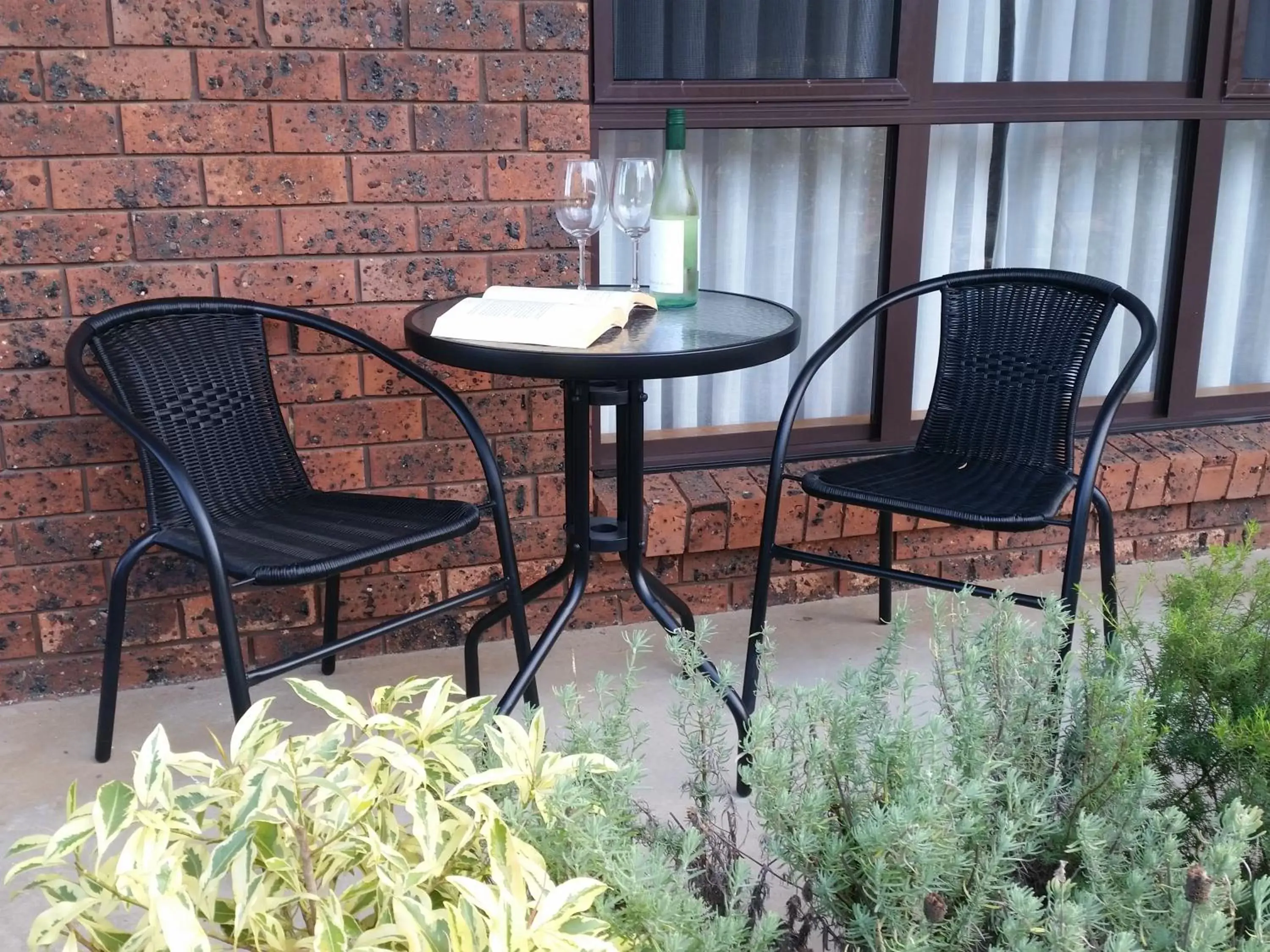 Balcony/Terrace in Dolphins of Mollymook Motel and Fifth Green Apartments