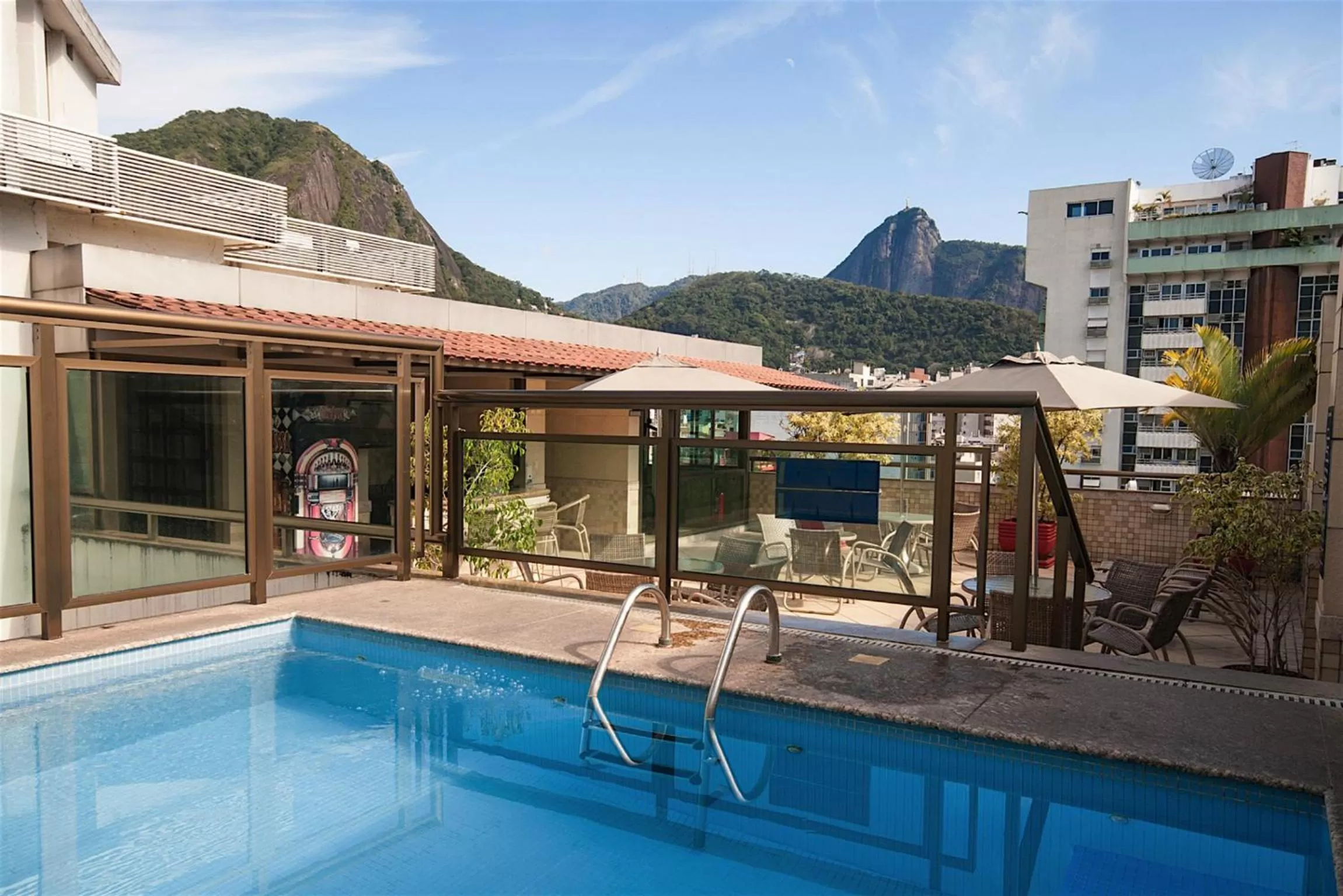 Property building in Mar Palace Copacabana Hotel