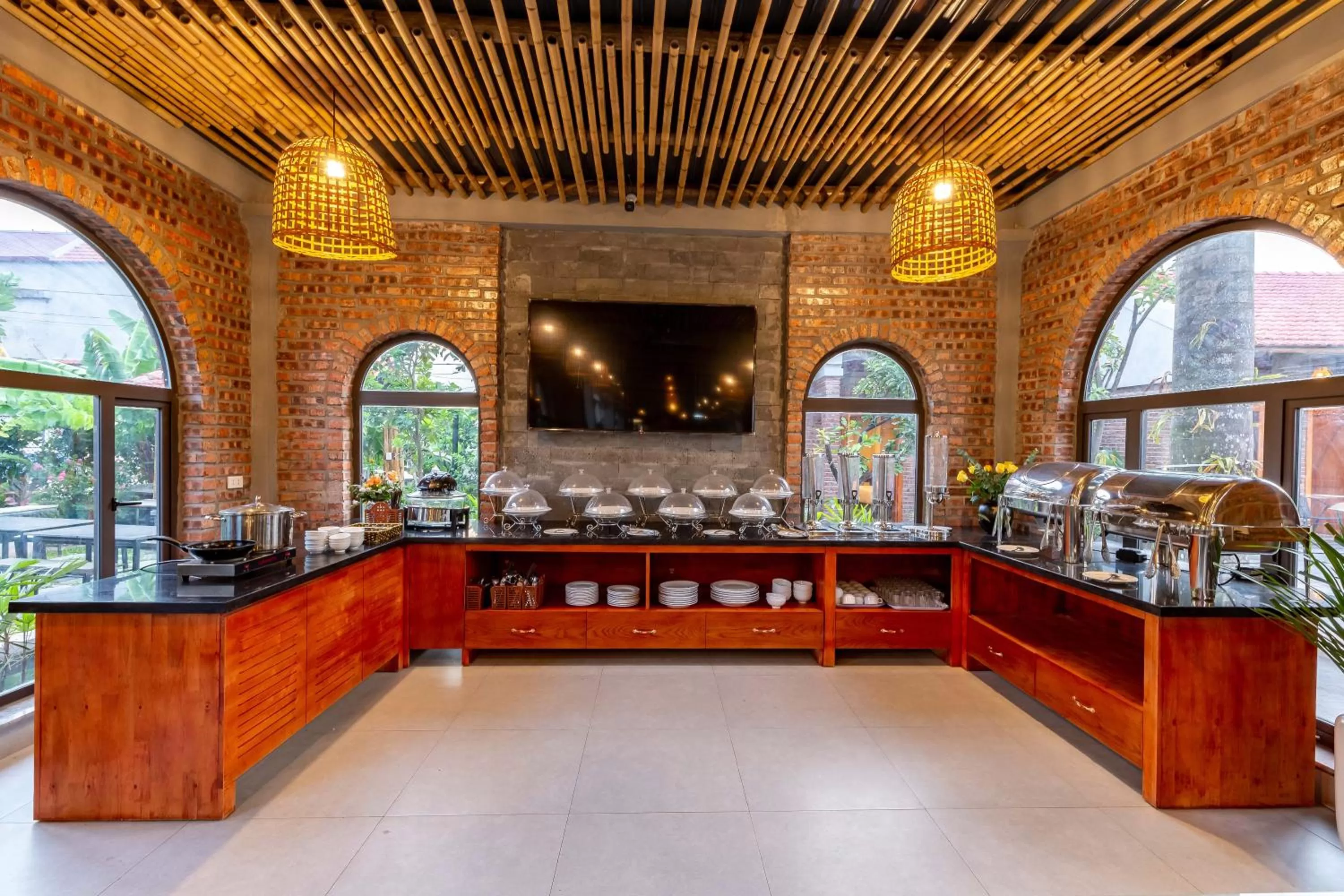 Restaurant/places to eat in Tam Coc Banana Bungalow