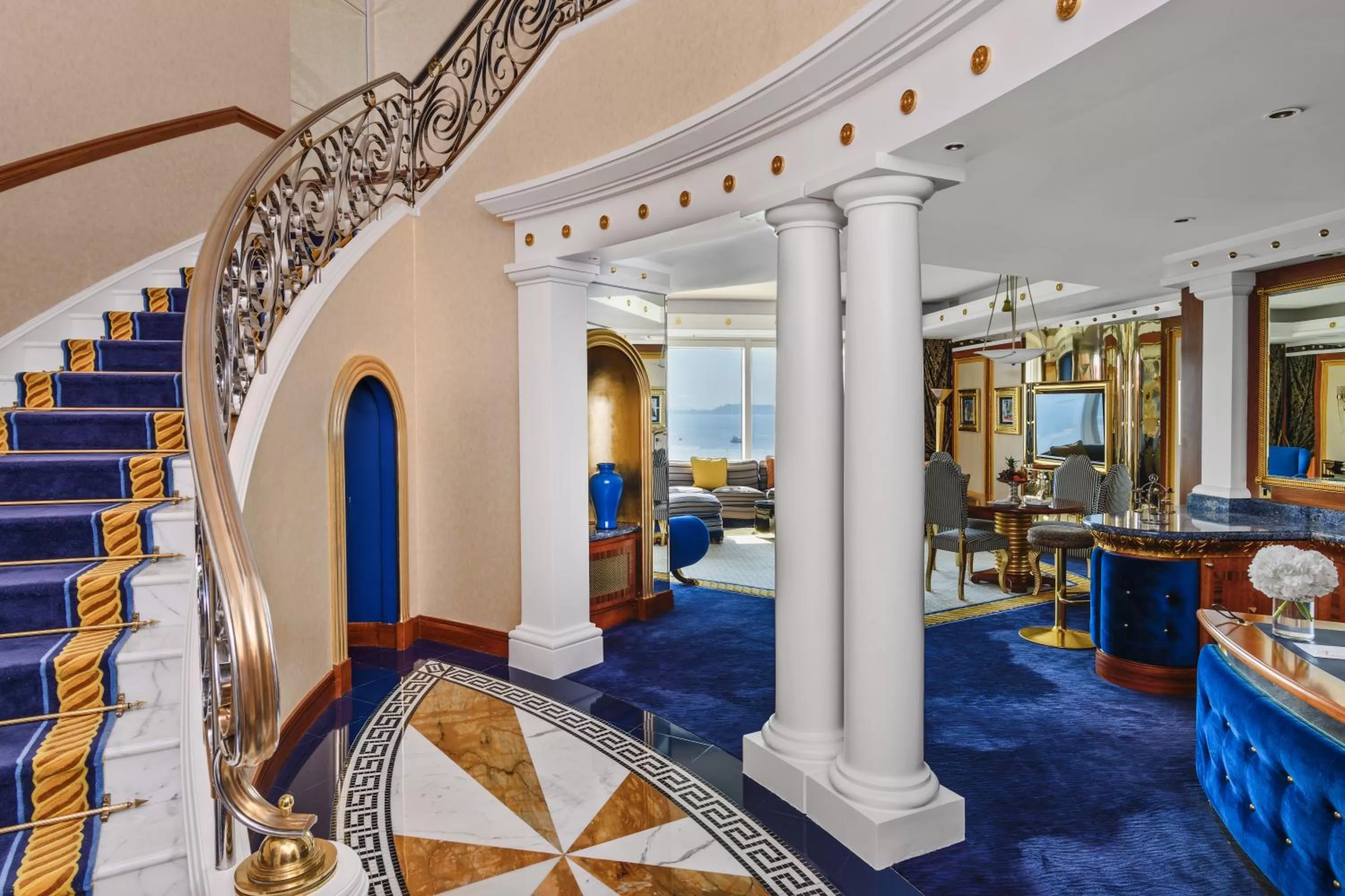 Living room in Jumeirah Burj Al Arab Dubai