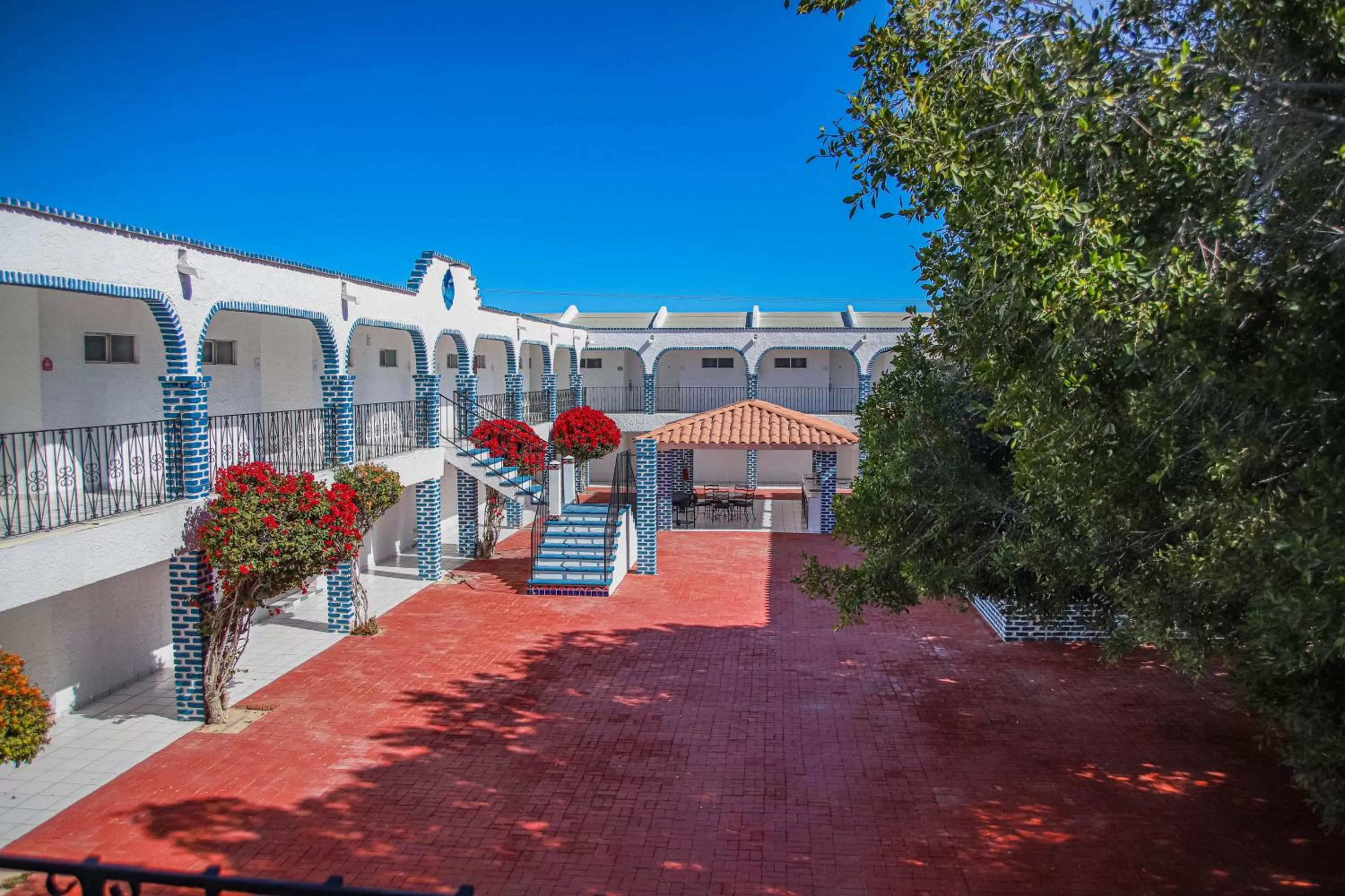 Property Building in Playa Inn Rocky Point