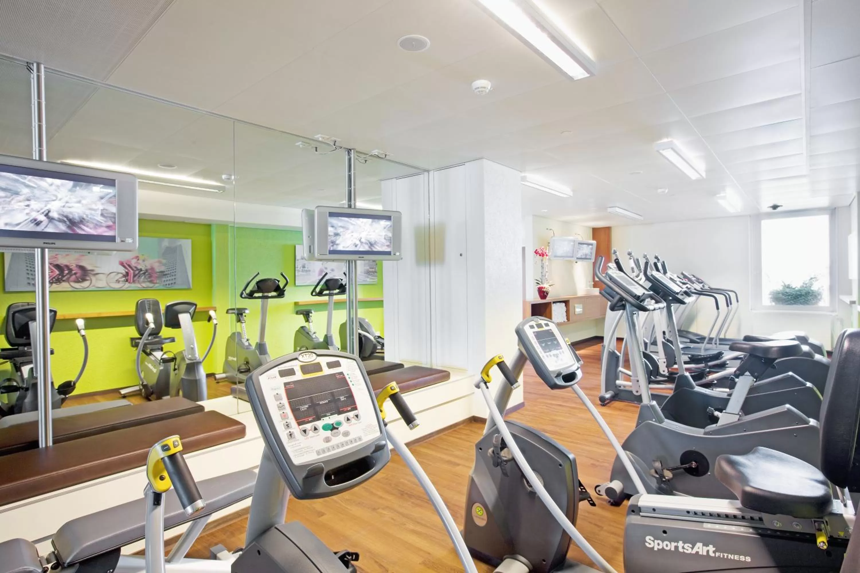 Fitness centre/facilities in Mövenpick Hotel Zurich Airport