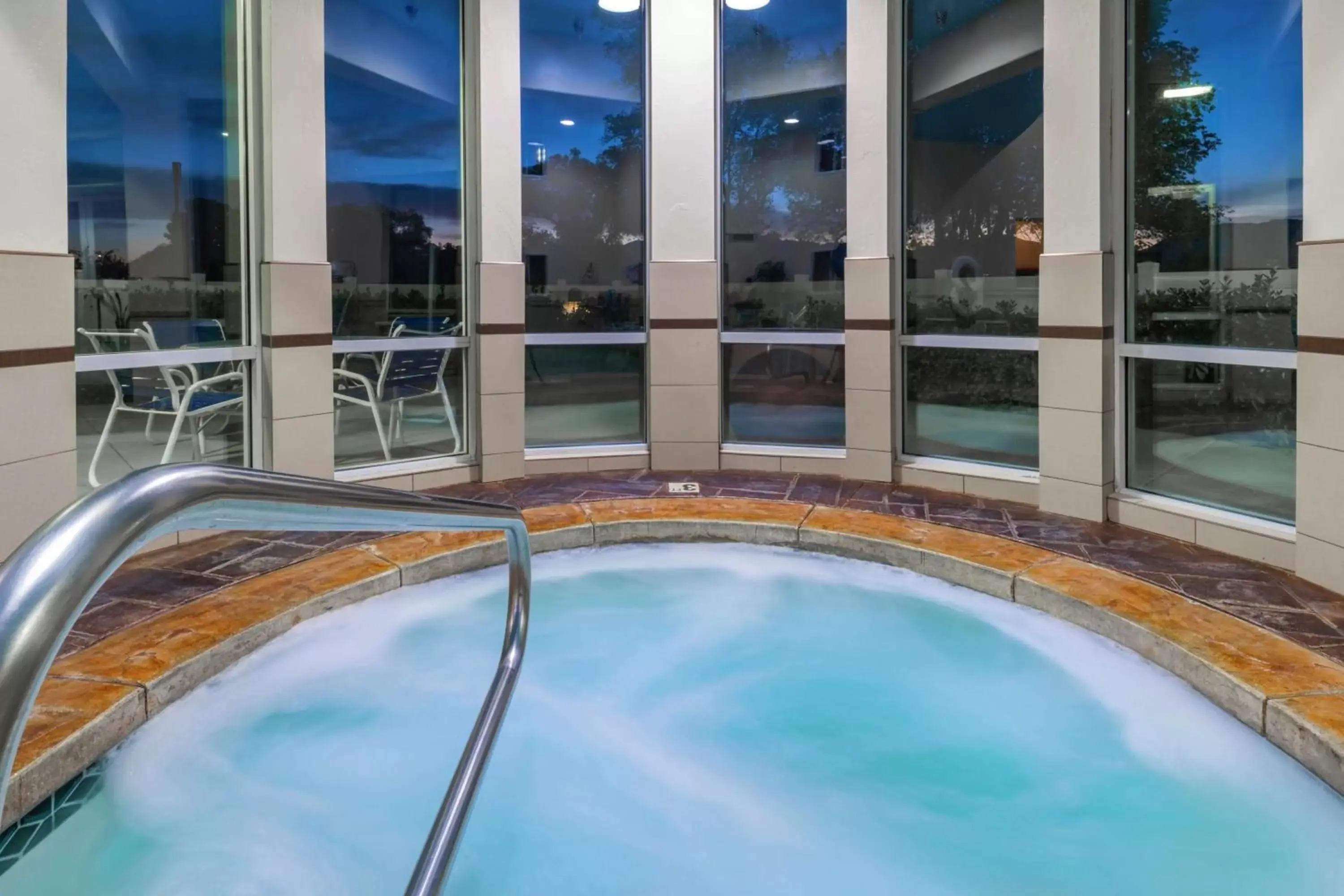 Sports, Swimming Pool in Hampton Inn Salt Lake City Central