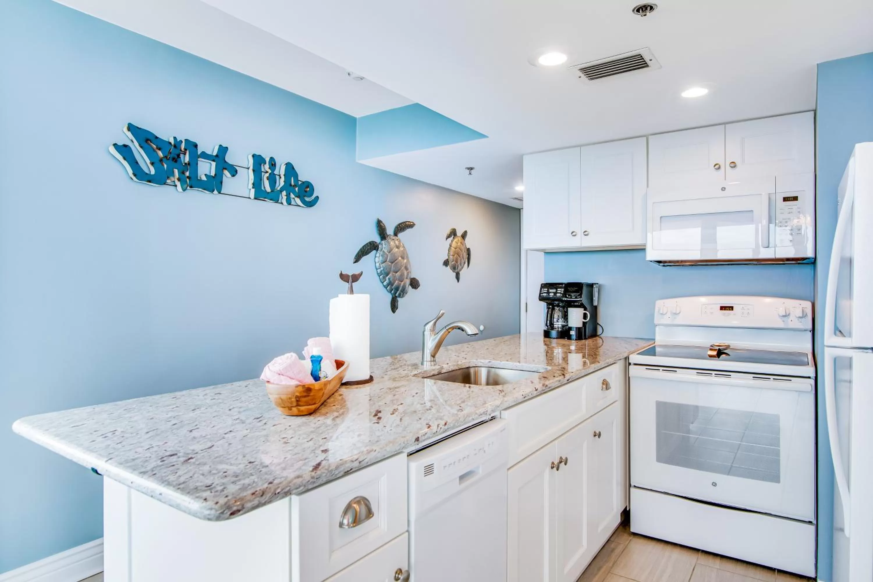 Kitchen/Kitchenette in Sunbird