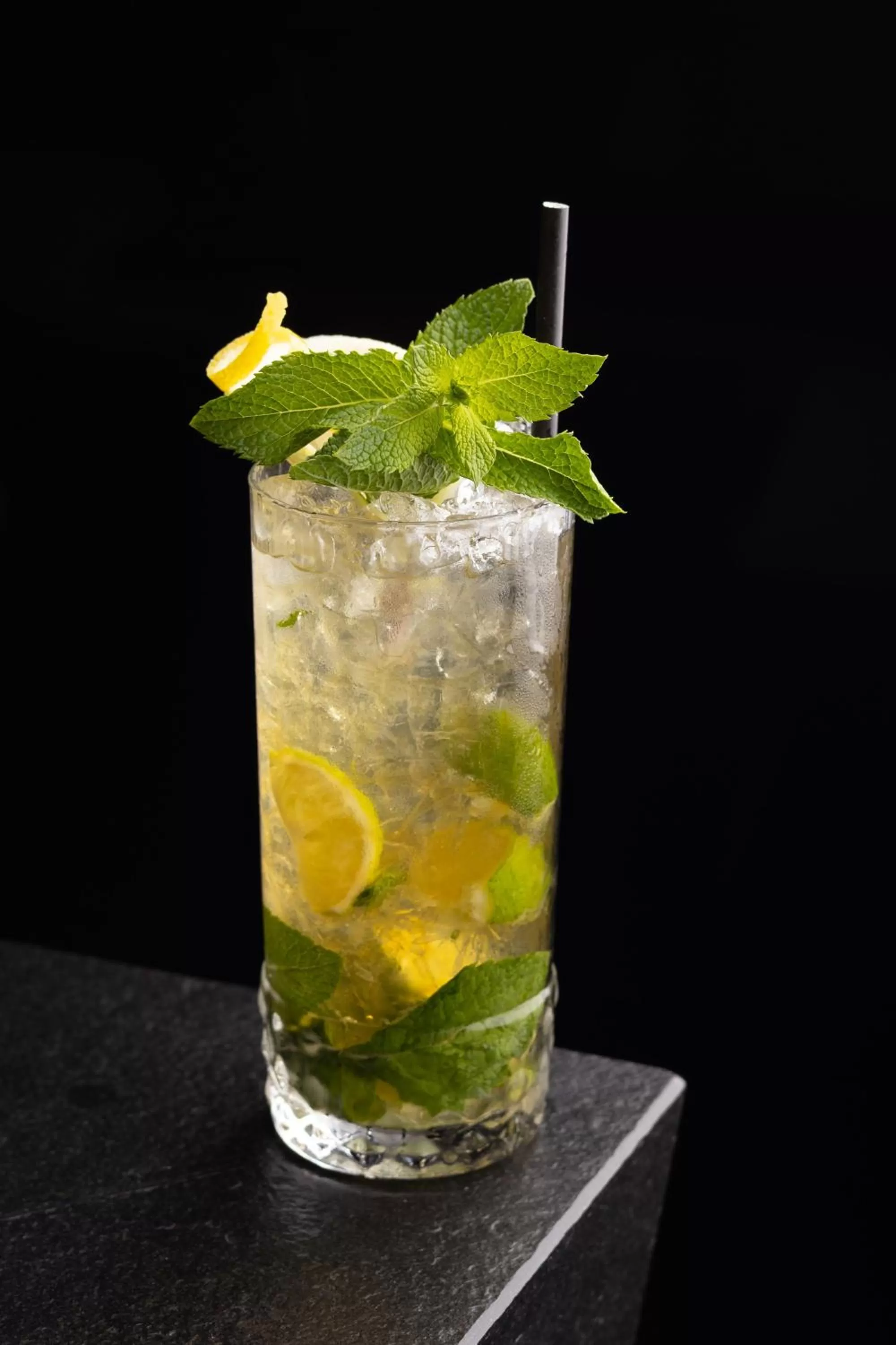 Lounge or bar in Hotel META Resort & Vine SPA