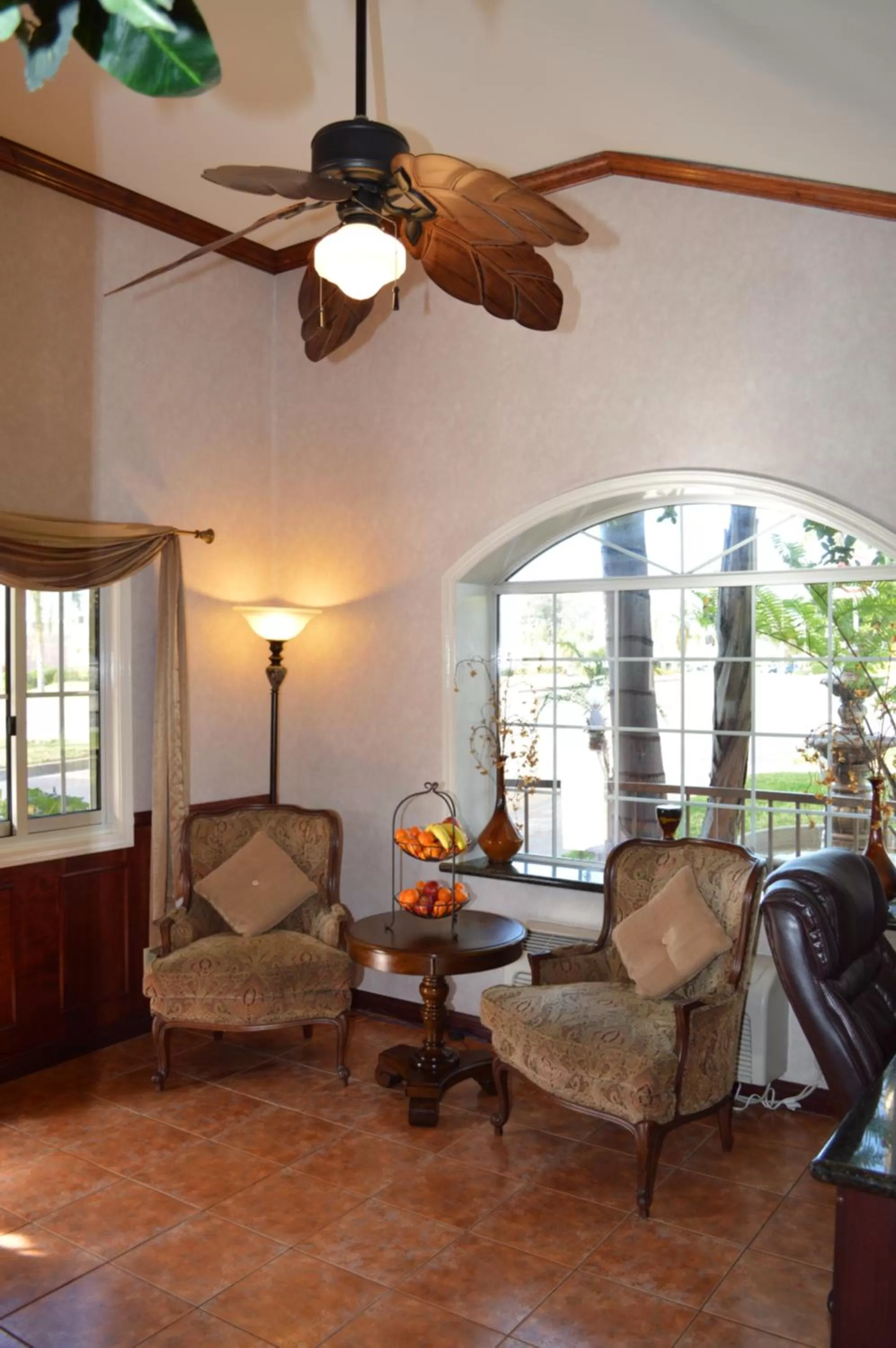 Lobby or reception in Dynasty Suites Redlands