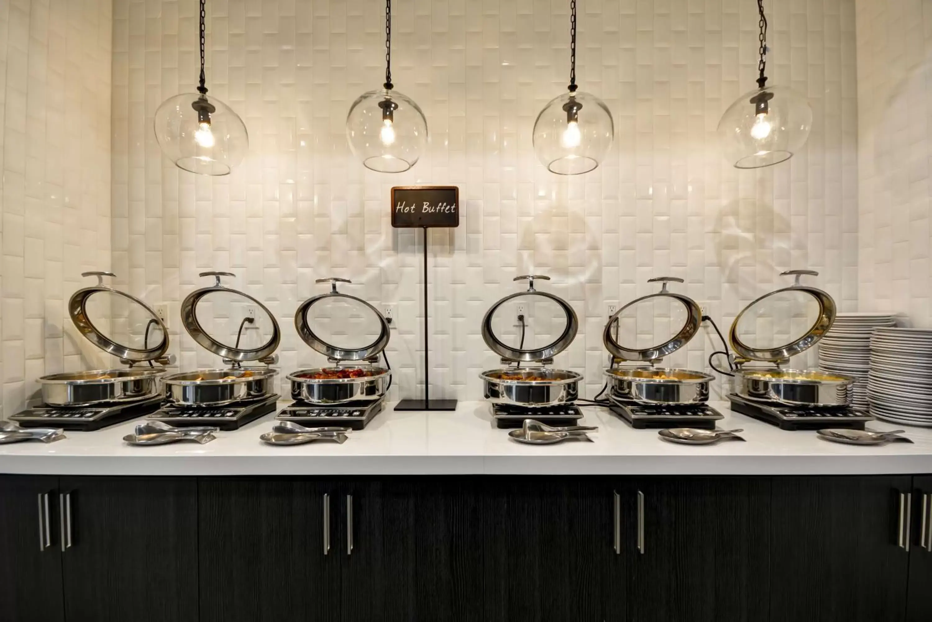 Restaurant/places to eat in Embassy Suites Charlotte Restaurant/places to eat in Embassy Suites Charlotte