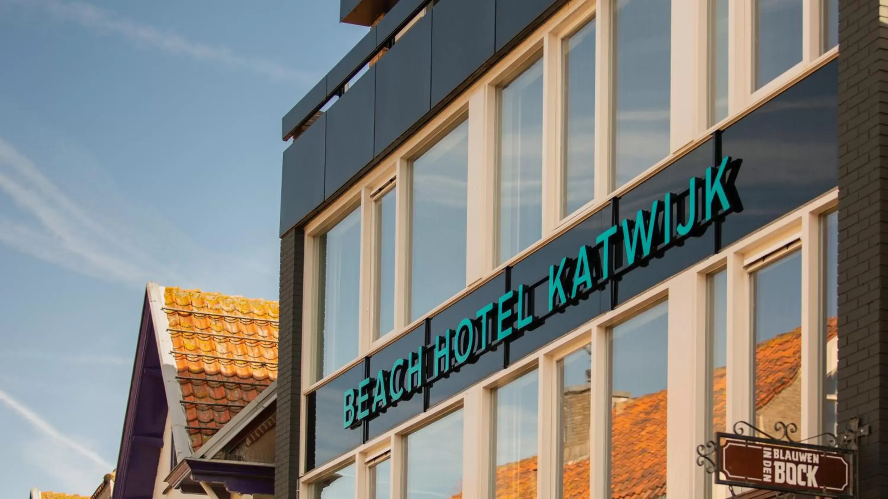 Property Building in Beach Hotel Katwijk