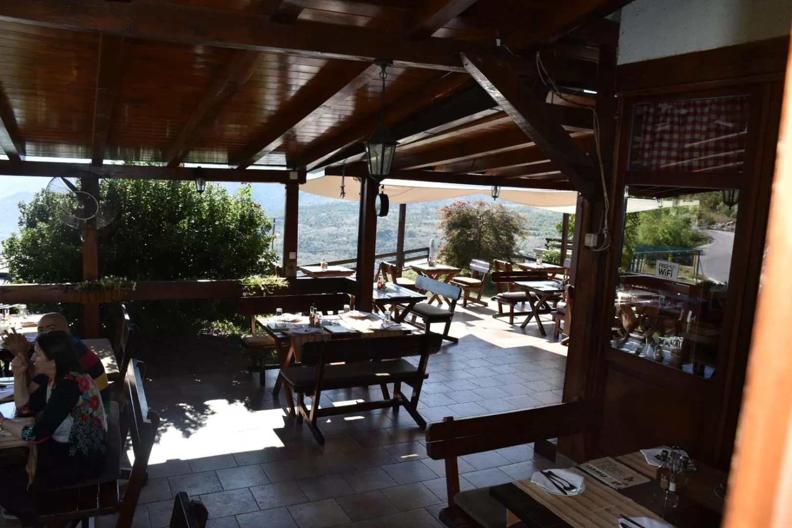 OSTROG Aparthotel KOLIBA-VLASTNIŠTVO MANASTIRA OSTROG