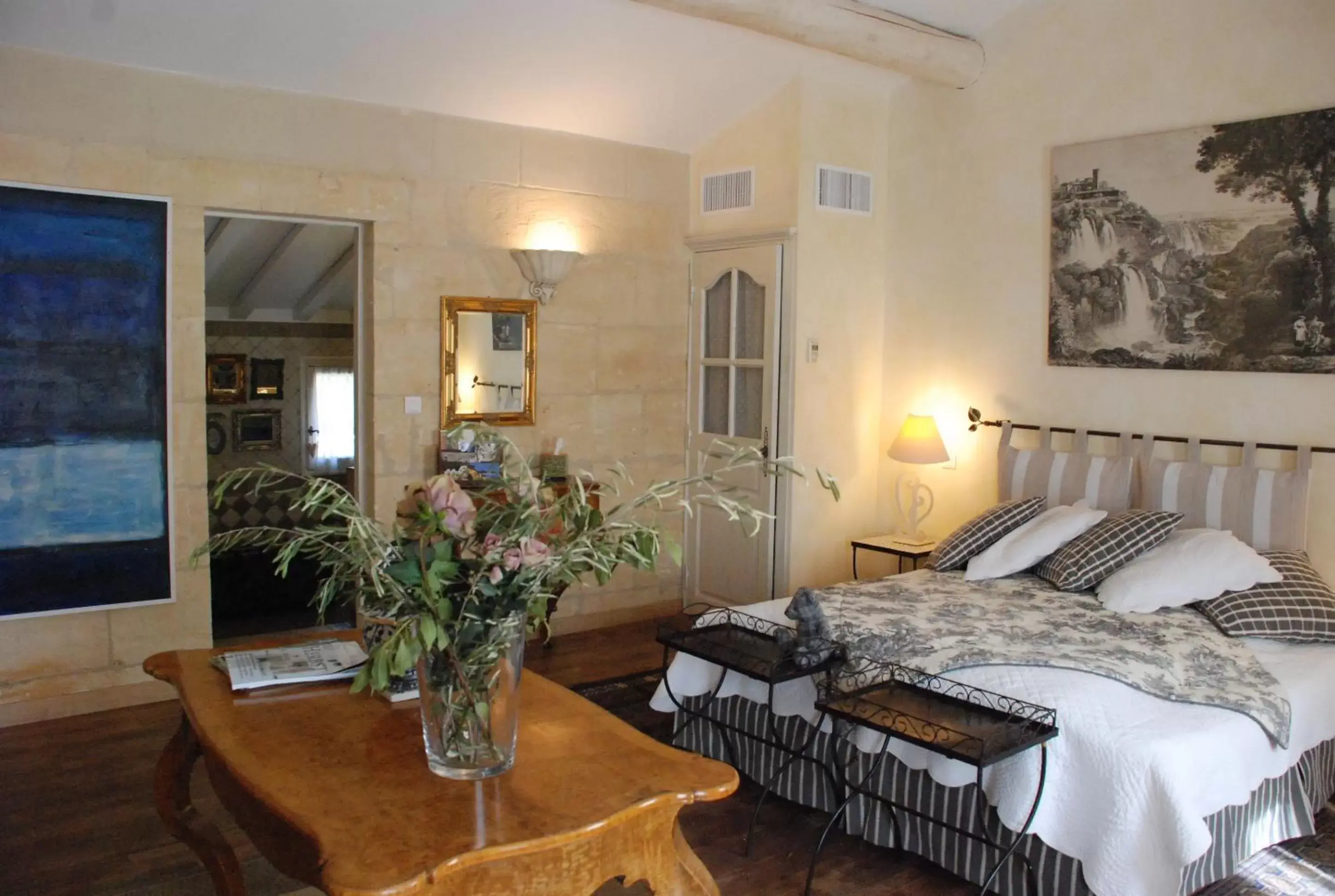 Bedroom, Bed in Mas des Comtes de Provence