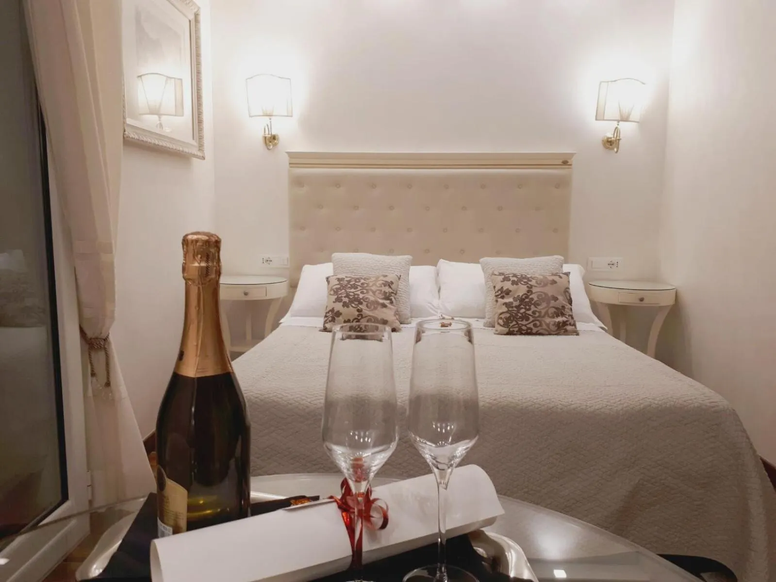 Photo of the whole room, Bed in Locanda Navona