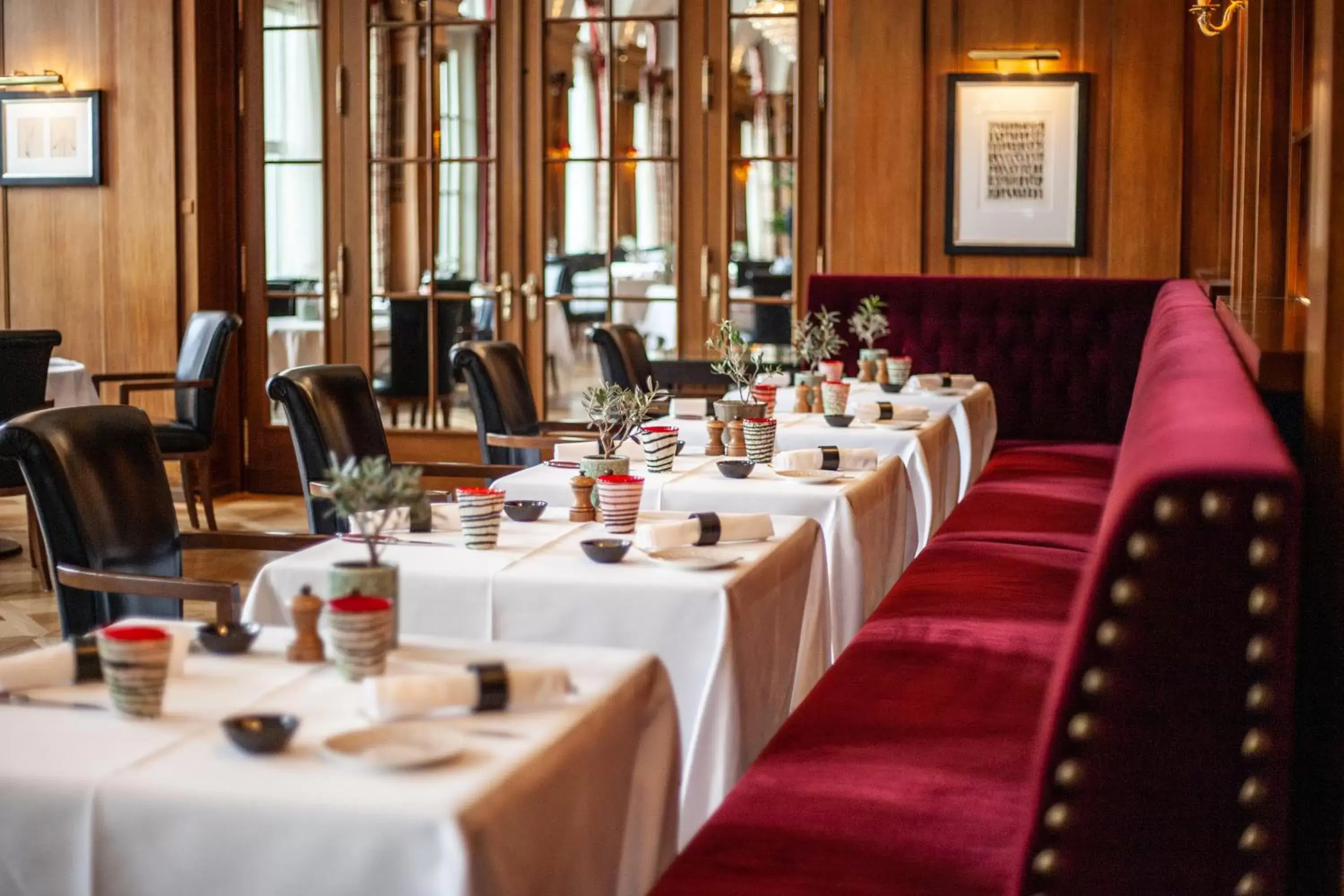 Restaurant/Places to Eat in Hotel Bellevue Palace Bern