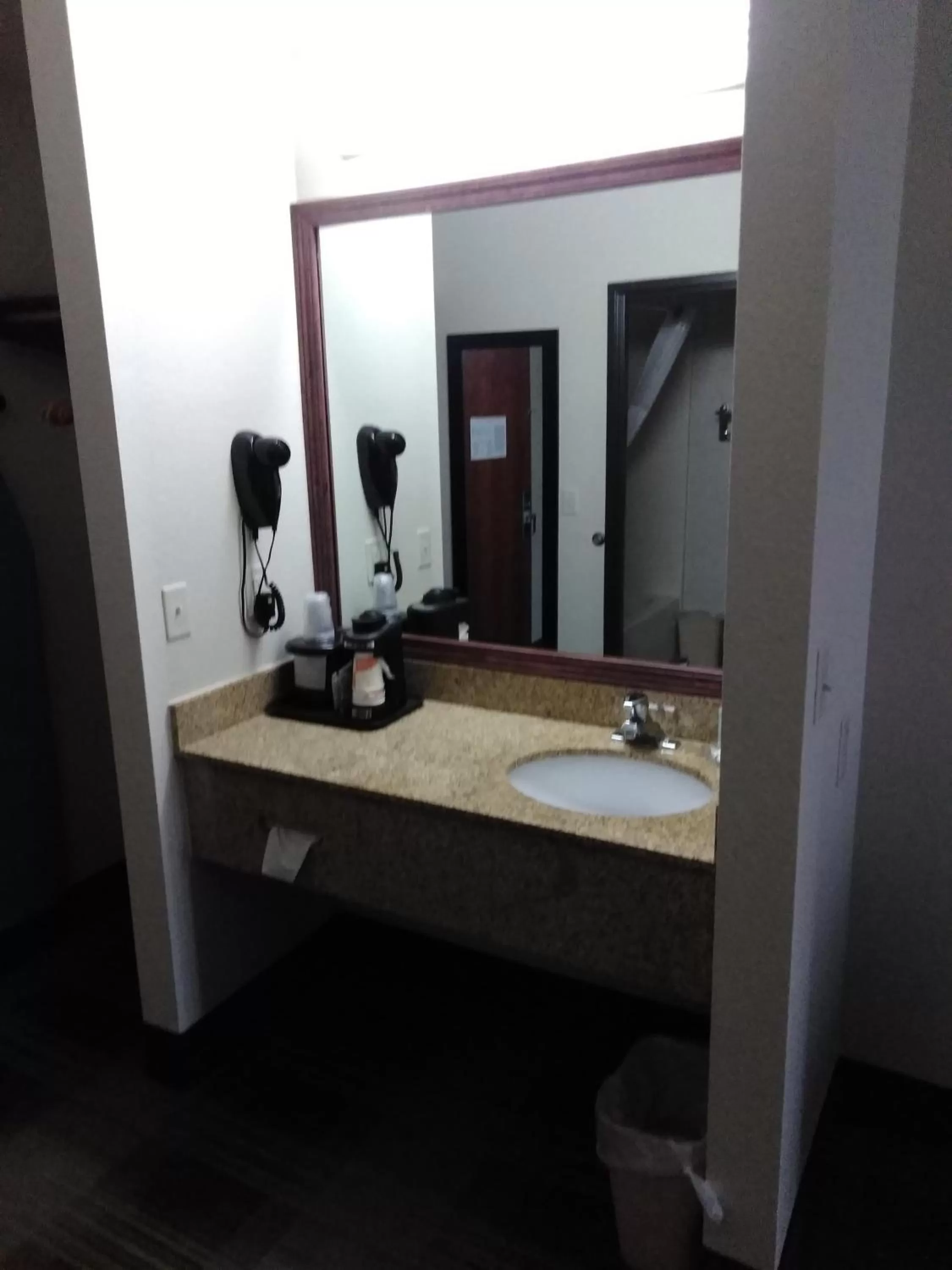 Bathroom in Quality Inn & Suites Mount Vernon