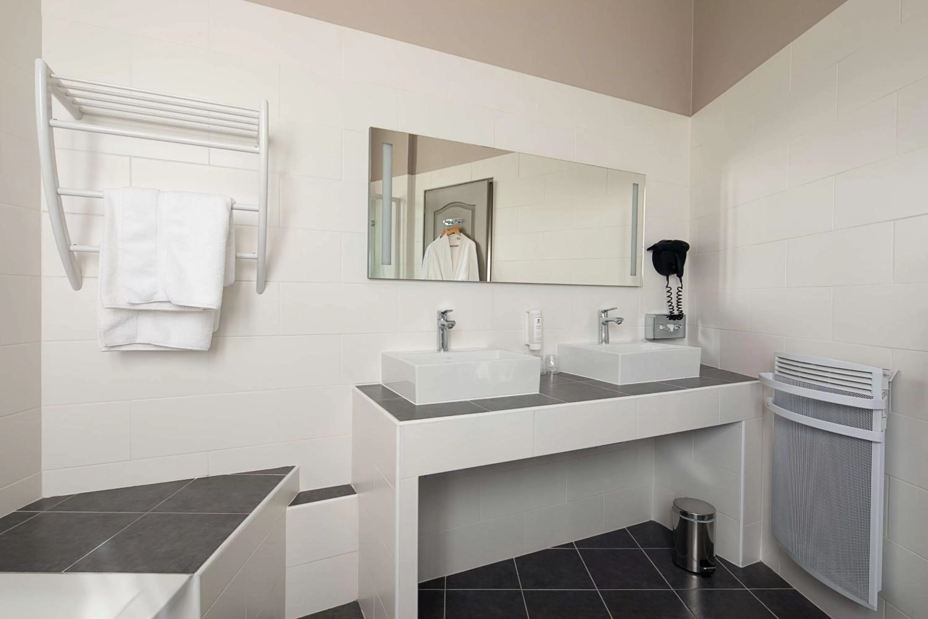 Bathroom in Best Western Central Hotel