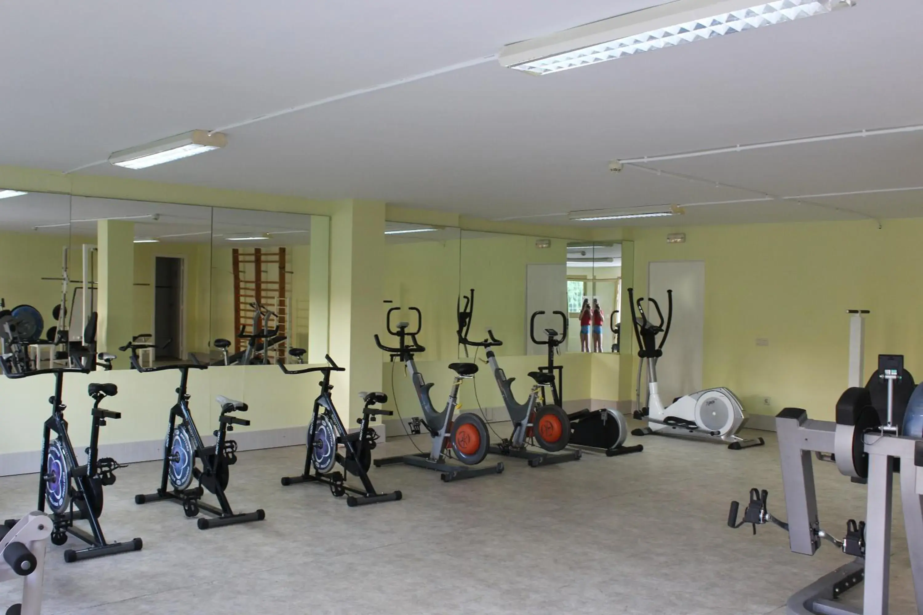Fitness centre/facilities in Hotel Esplendid Fitness centre/facilities in Hotel Esplendid