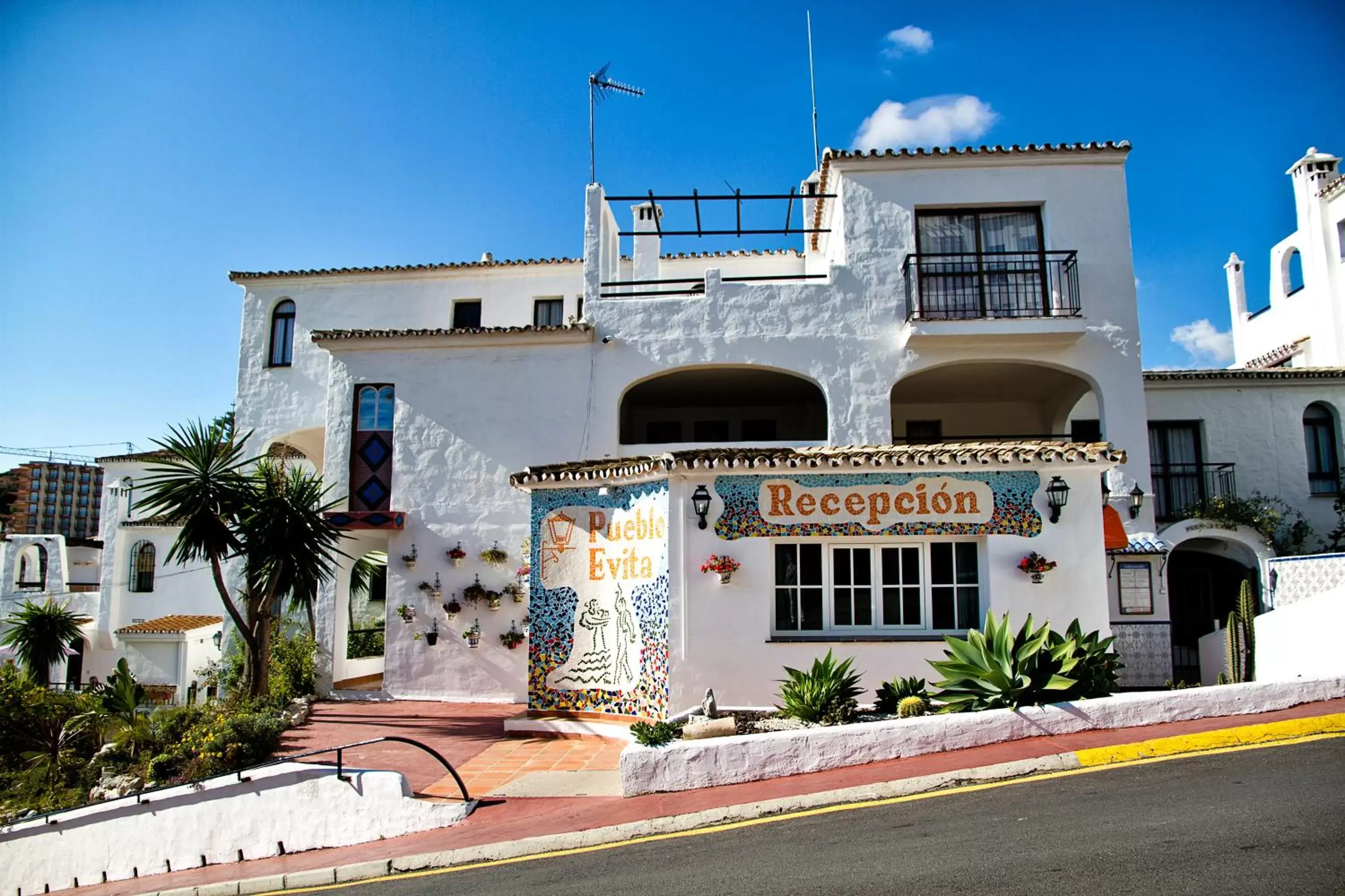 Facade/entrance, Property Building in Pueblo Evita