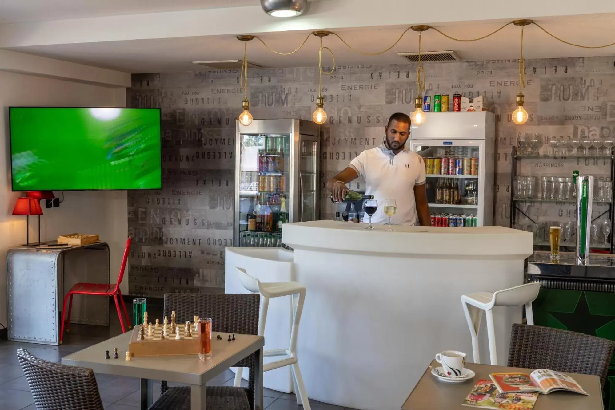Staff, Restaurant/Places to Eat in The Originals City, Hôtel Les Dômes, Perpignan Sud Saleilles