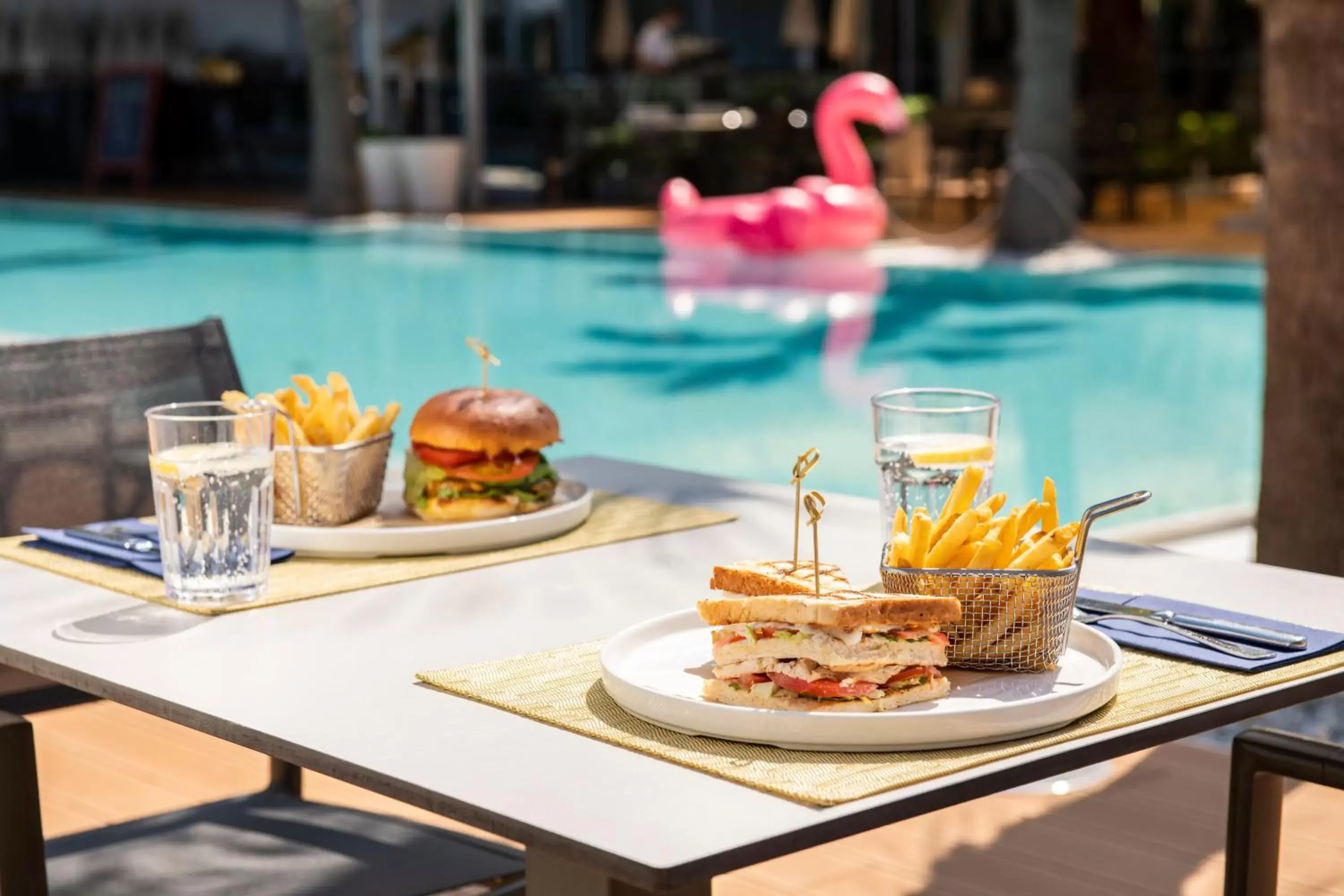 Food and drinks, Swimming Pool in Radisson Blu Resort & Spa