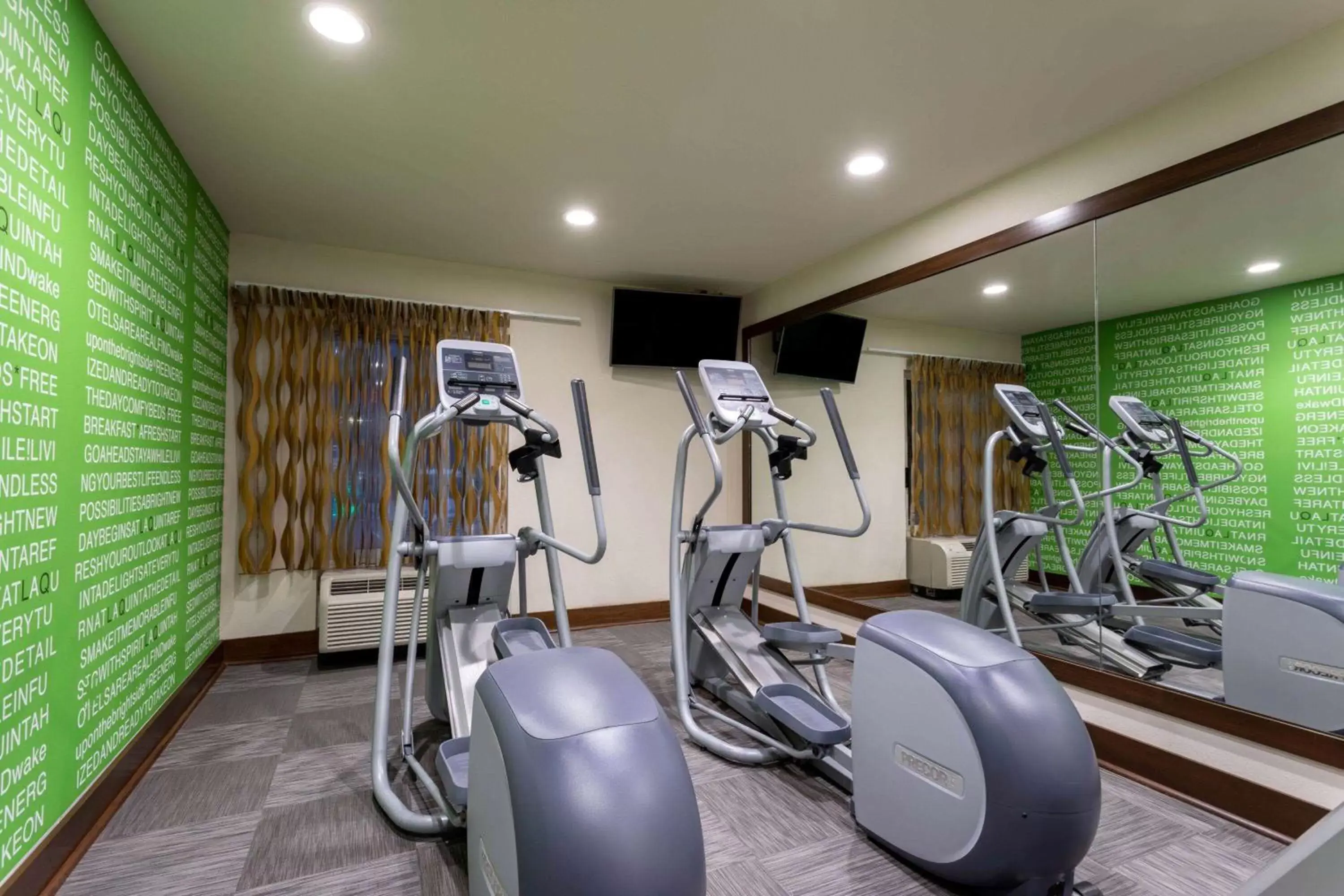 Fitness centre/facilities, Fitness Center/Facilities in La Quinta by Wyndham Pigeon Forge