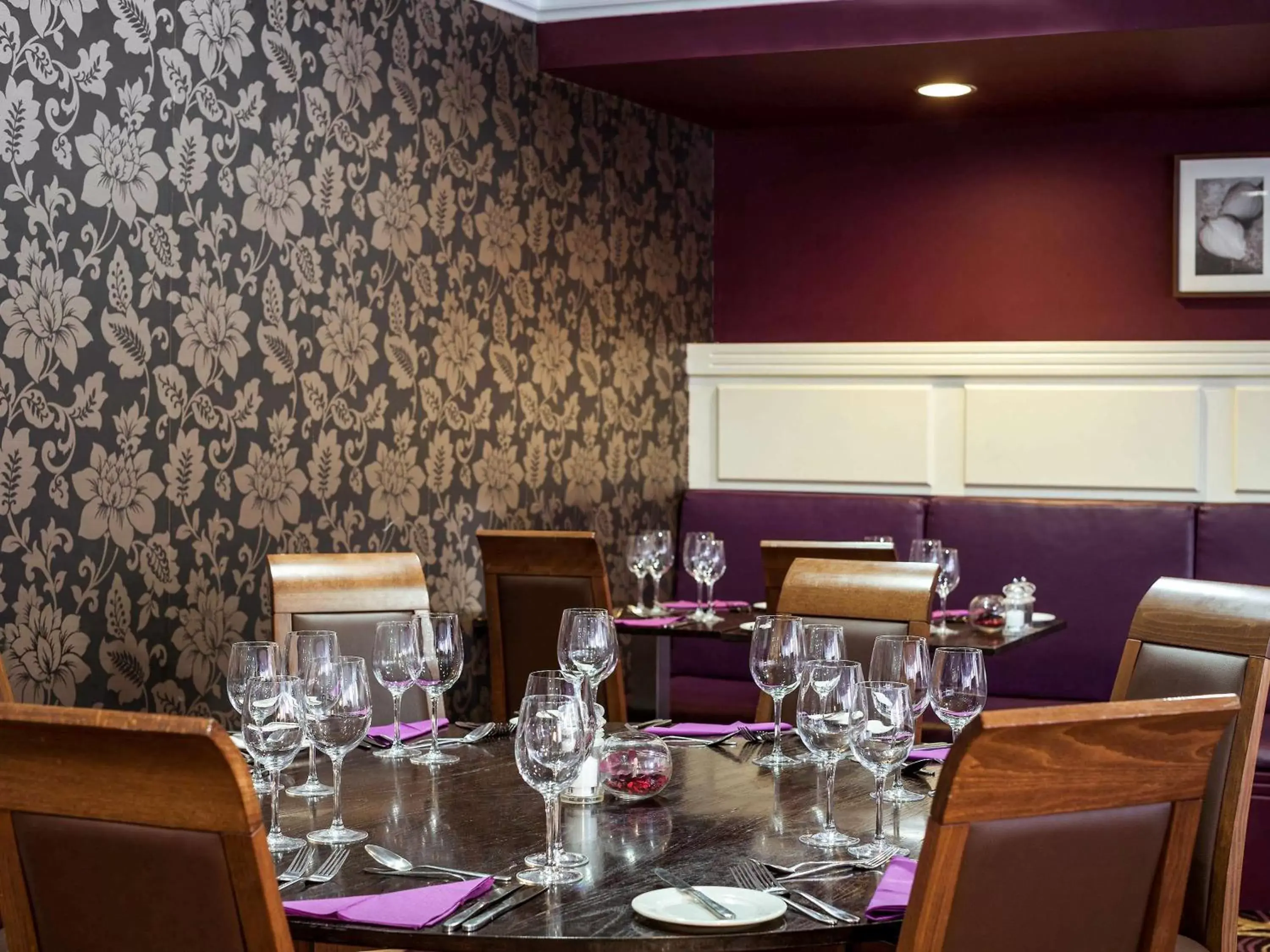 Restaurant/Places to Eat in Mercure Dartford Brands Hatch Hotel & Spa