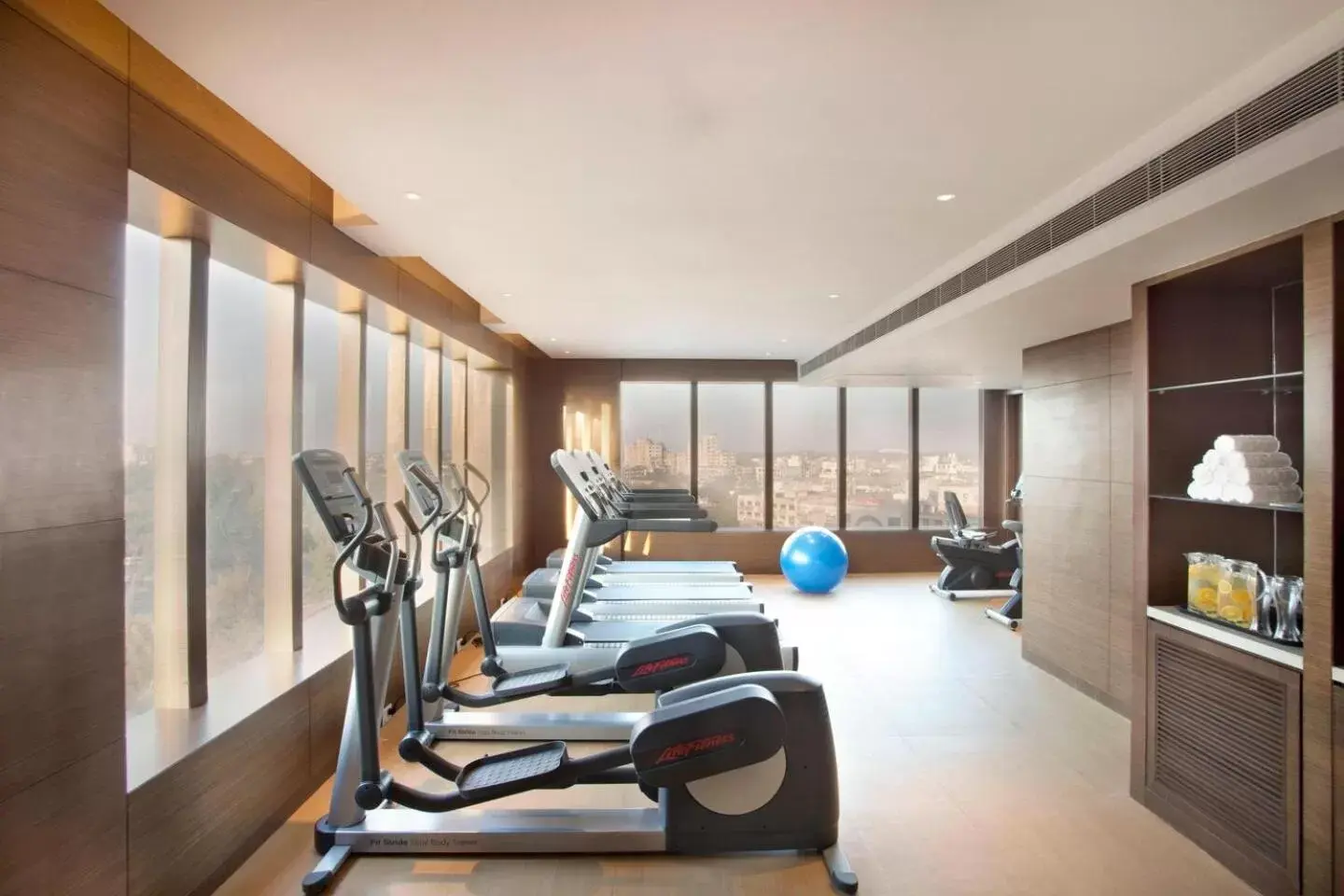 Fitness centre/facilities, Fitness Center/Facilities in Courtyard by Marriott Bhopal