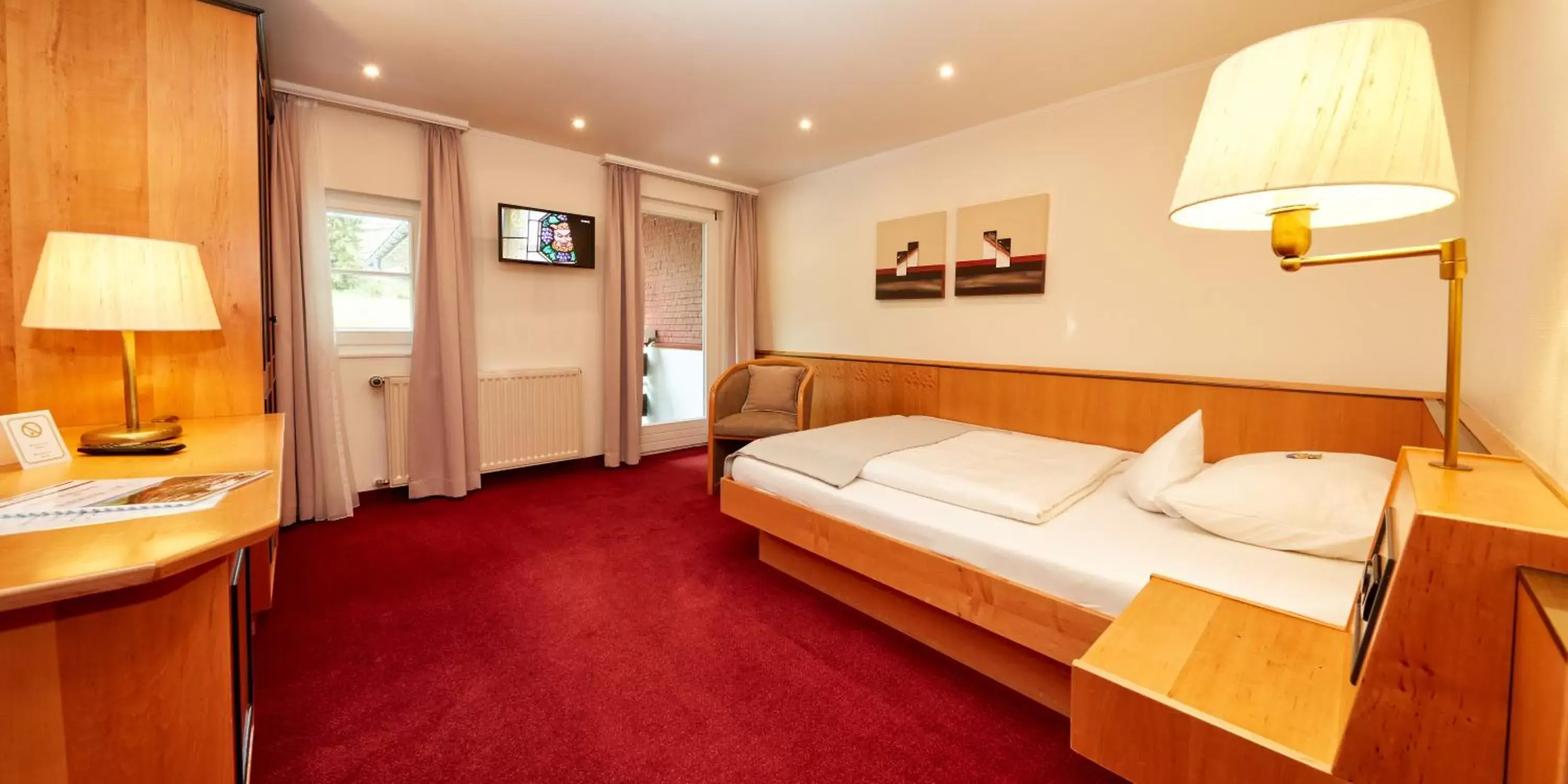 Deluxe Single Room with Balcony in Hotel Riezler Hof Deluxe Single Room with Balcony in Hotel Riezler Hof