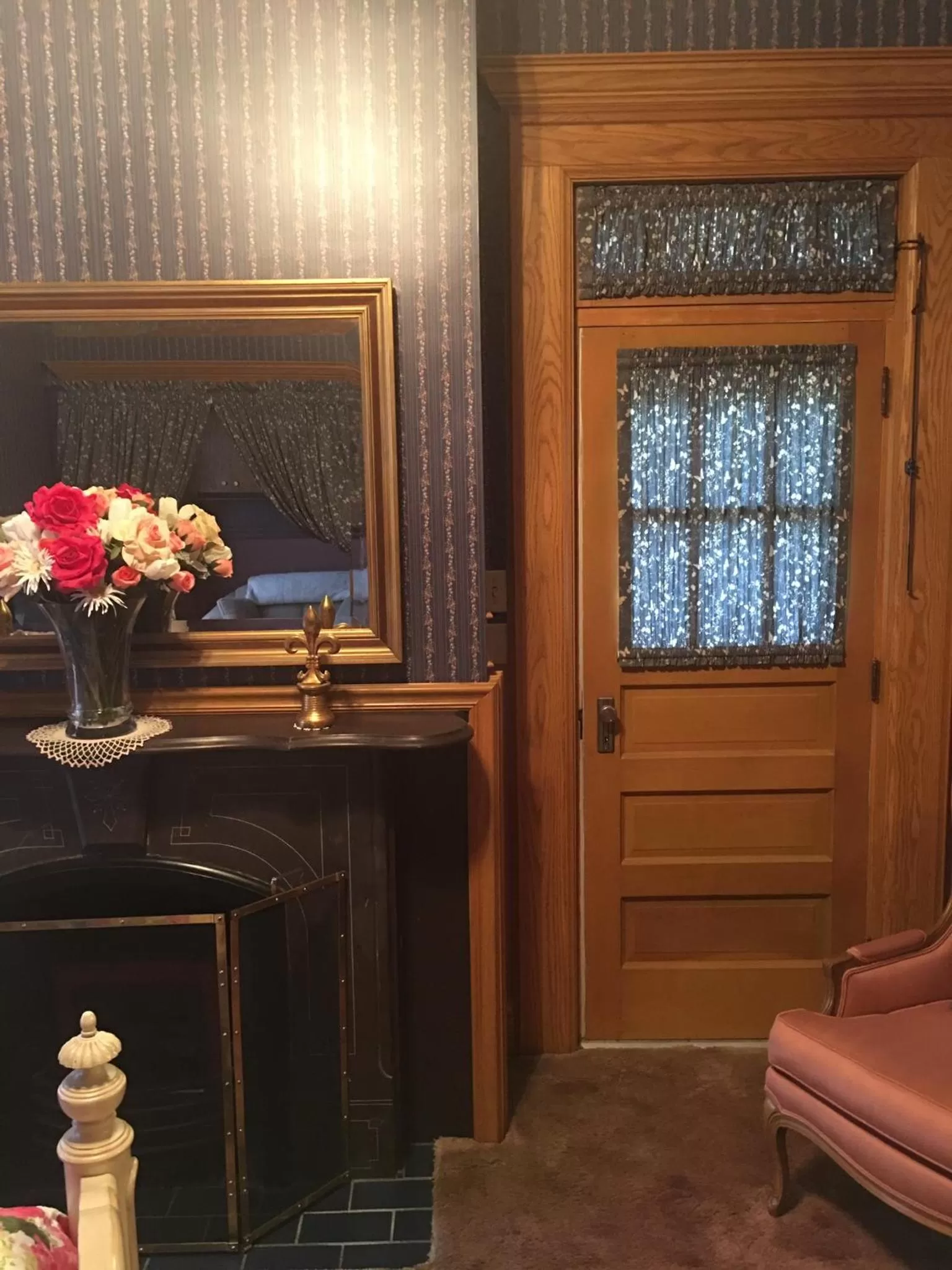 TV/Entertainment Center in Queen Anne Bed and Breakfast