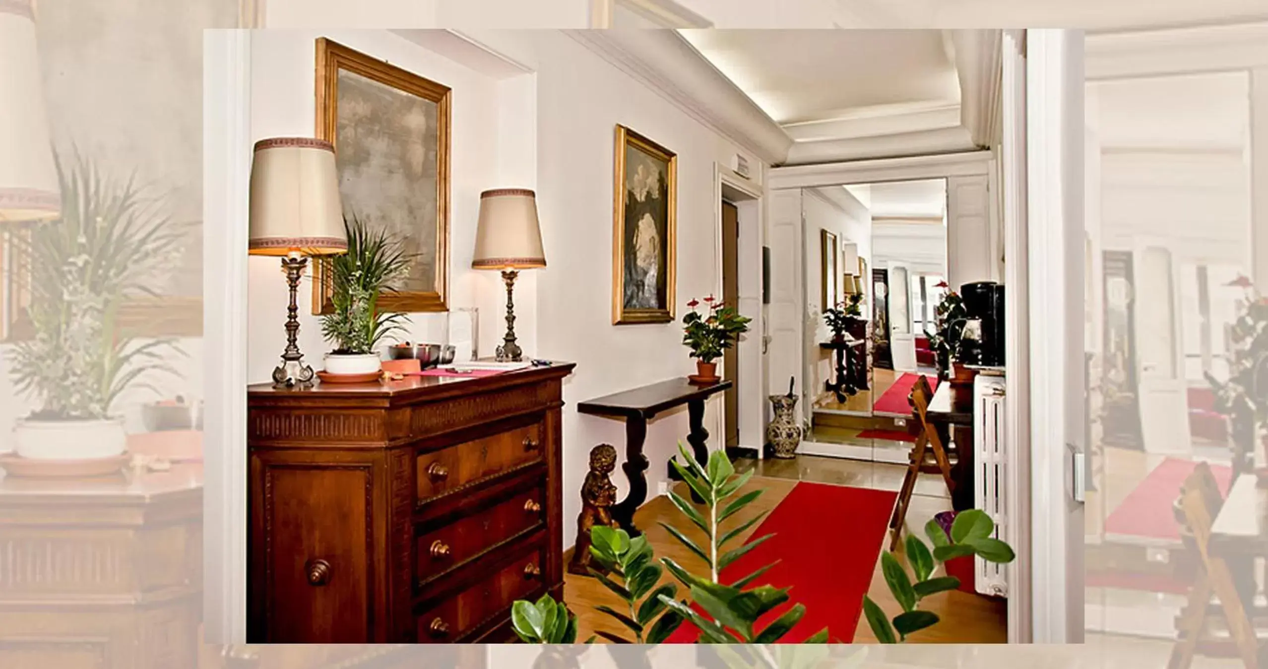 Communal lounge/ TV room in Vatican Paradise