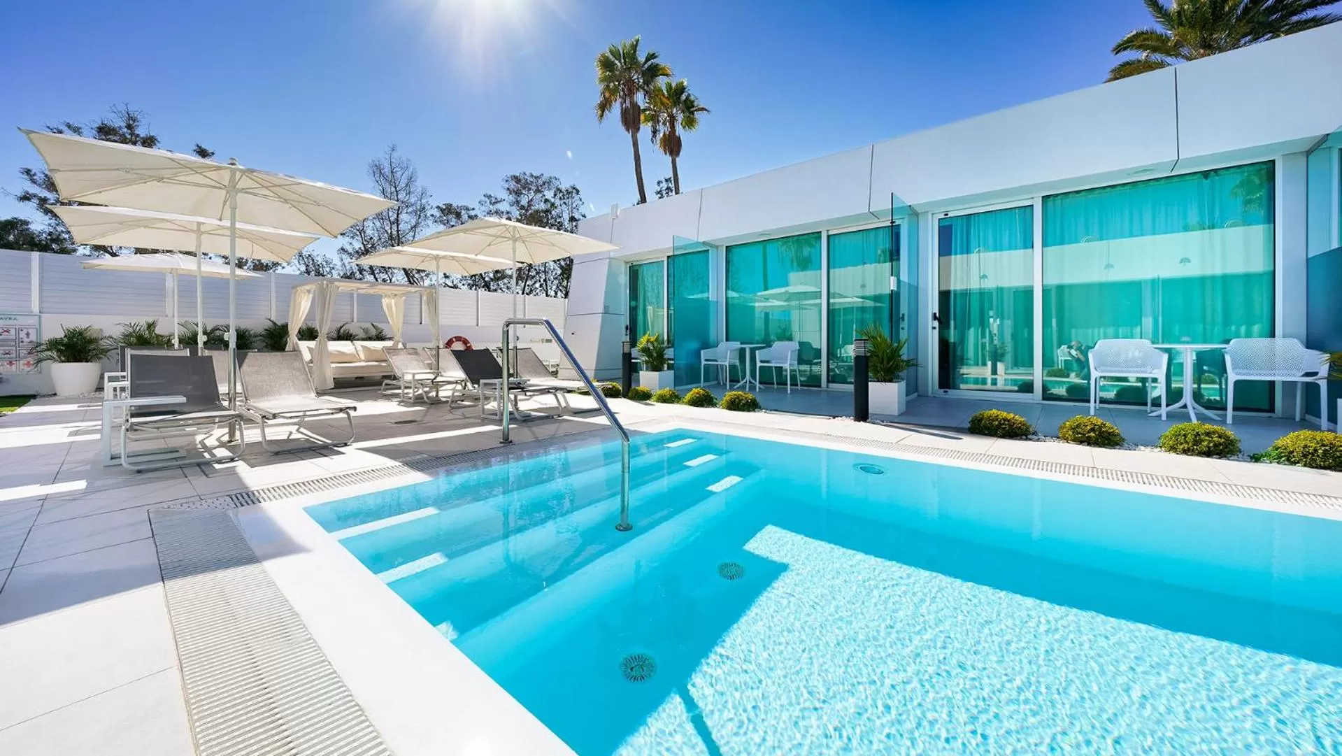 Swimming pool in Hotel Nayra - Adults Only