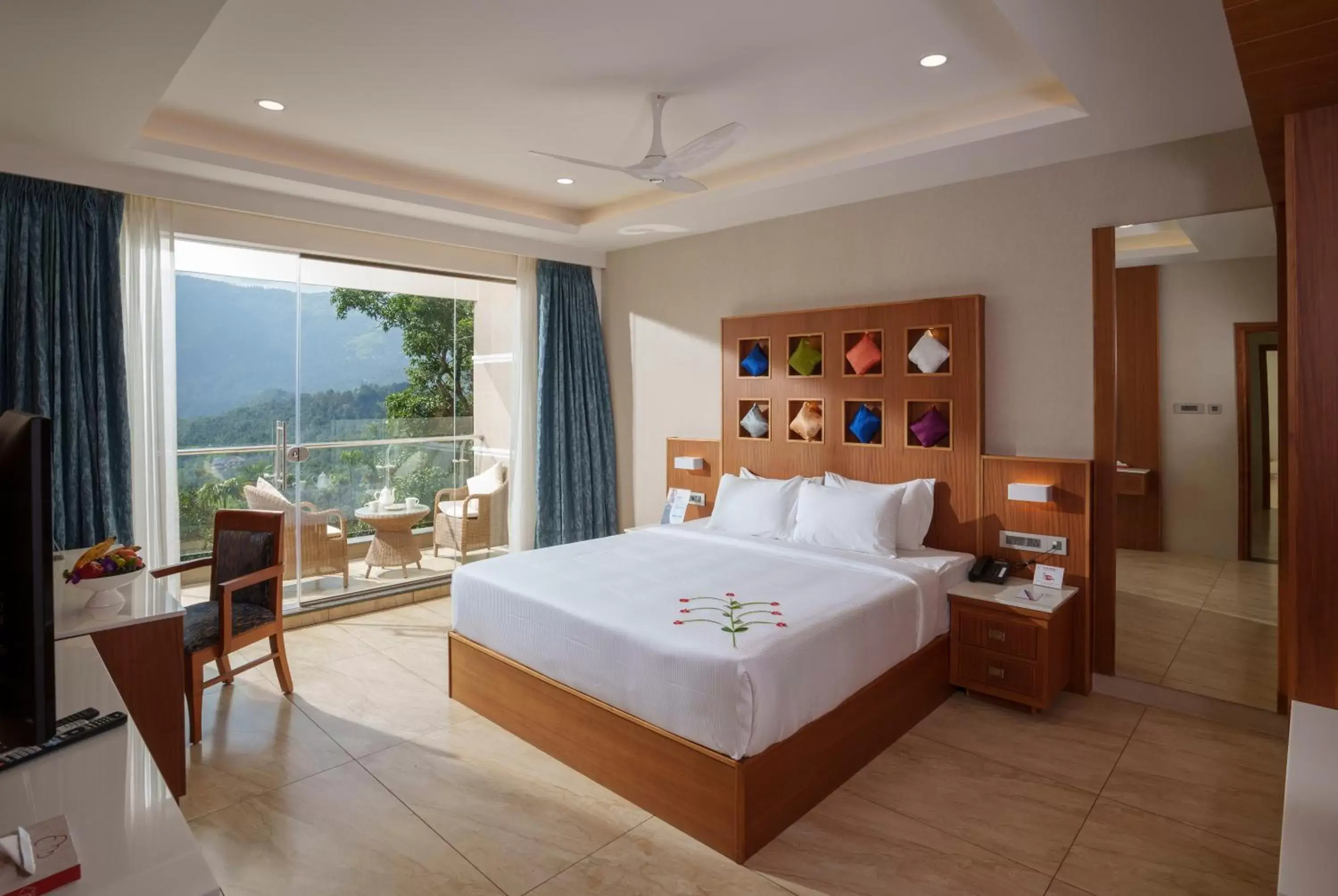 Bed in The Fog Munnar (Resort & Spa)