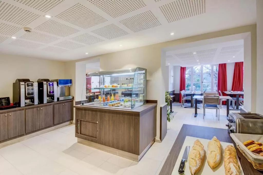 Breakfast in Domaine de La Tour Carrée