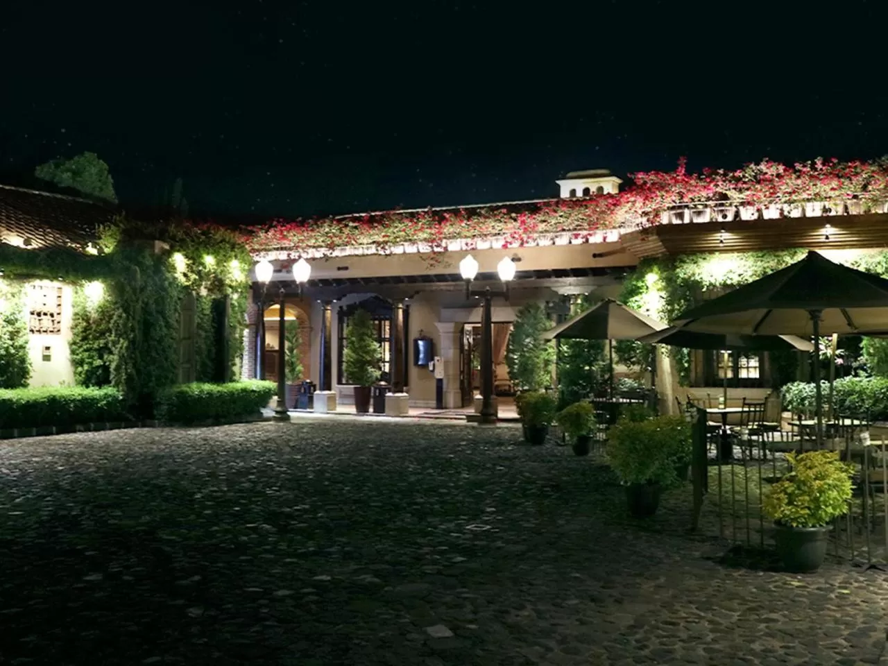 Facade/entrance in Camino Real Antigua