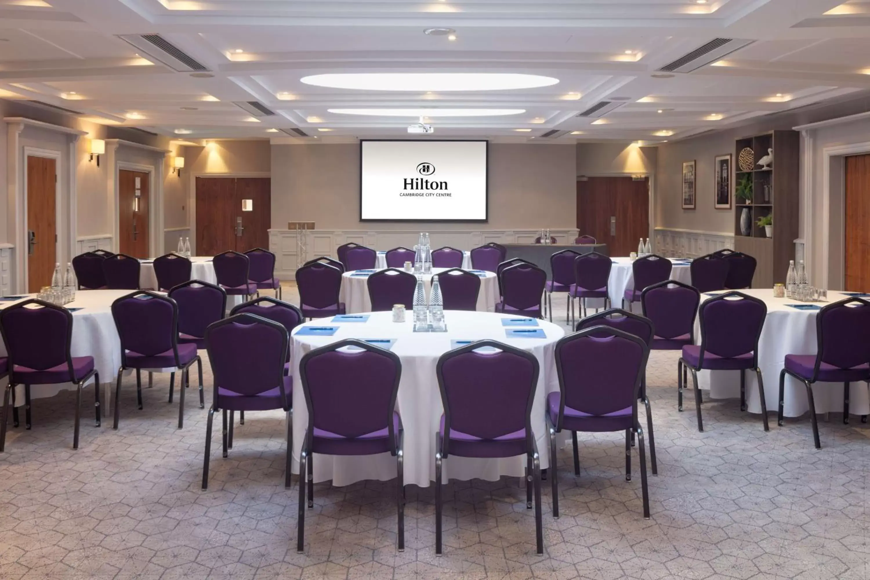 Meeting/conference room in Hilton Cambridge City Centre