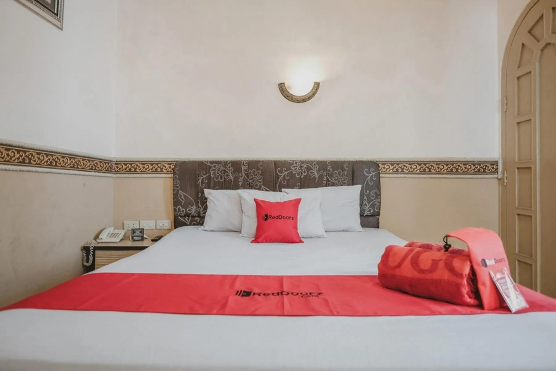 Bed in RedDoorz Plus @ Tanjung Karang Lampung 2