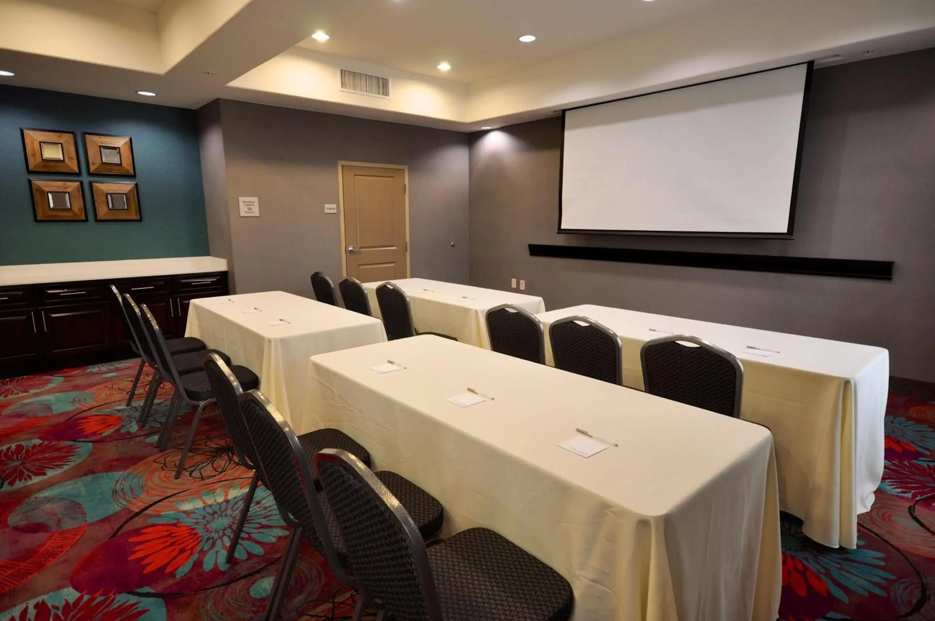 Meeting/conference room in Hampton Inn and Suites Hutto