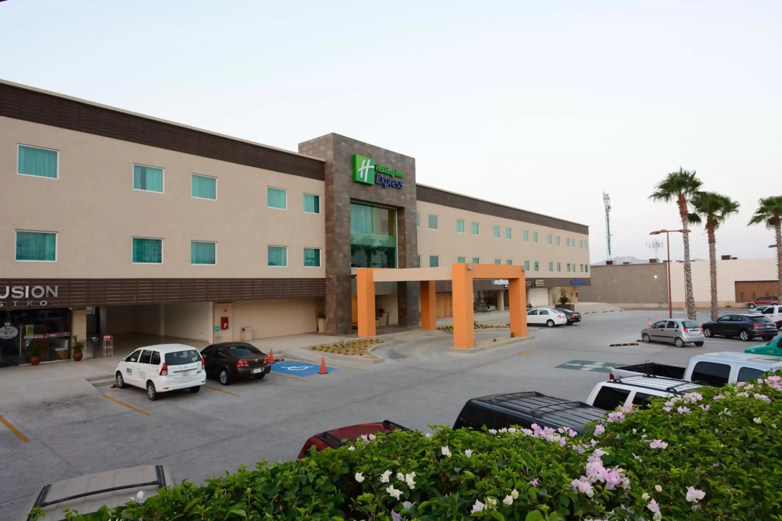 Property Building in Holiday Inn Express Cabo San Lucas, an IHG Hotel