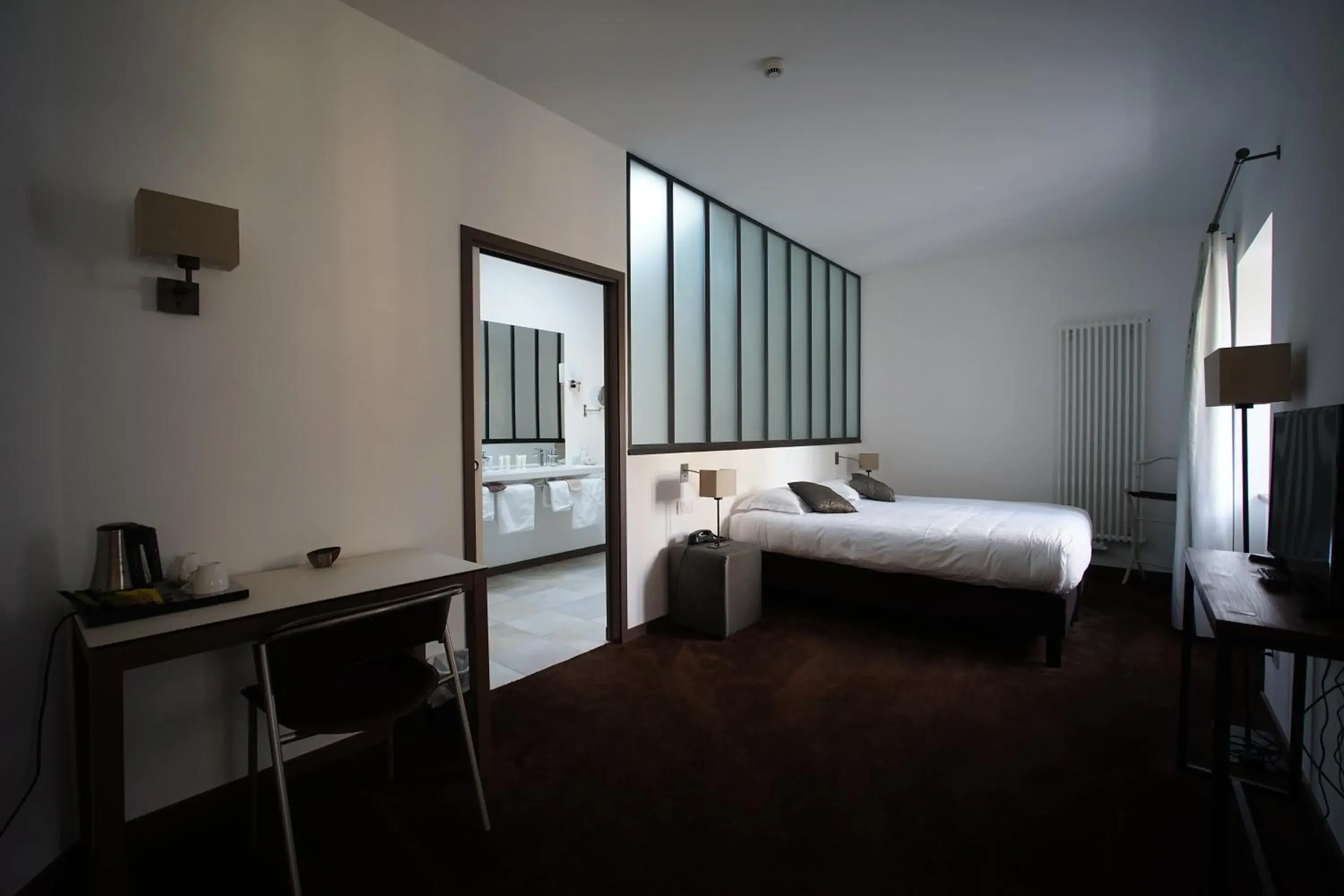 Photo of the whole room, Bed in Clos de Vallombreuse, The Originals Relais Photo of the whole room, Bed in Clos de Vallombreuse, The Originals Relais