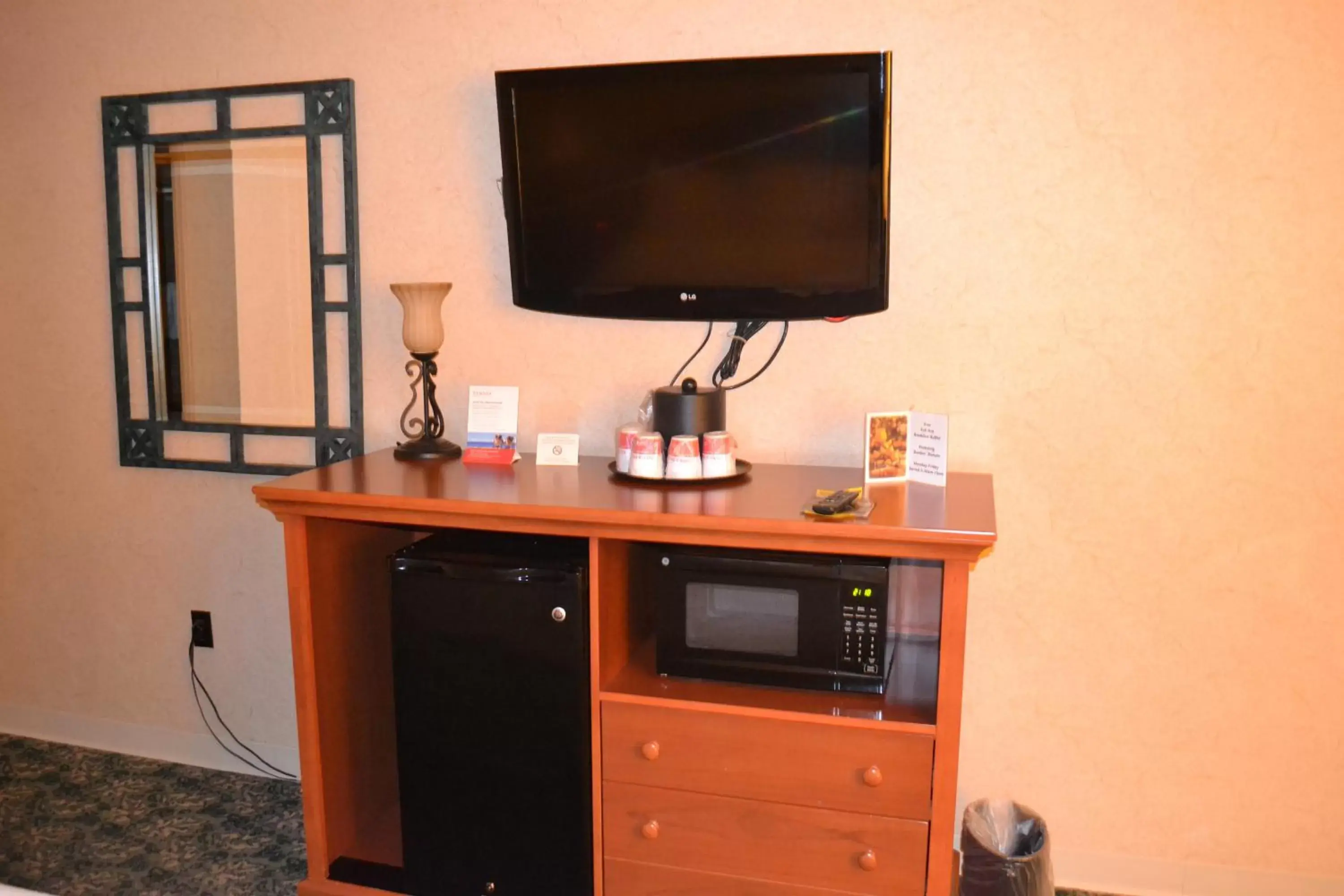 TV/Entertainment Center in Ramada by Wyndham State College Hotel & Conference Center