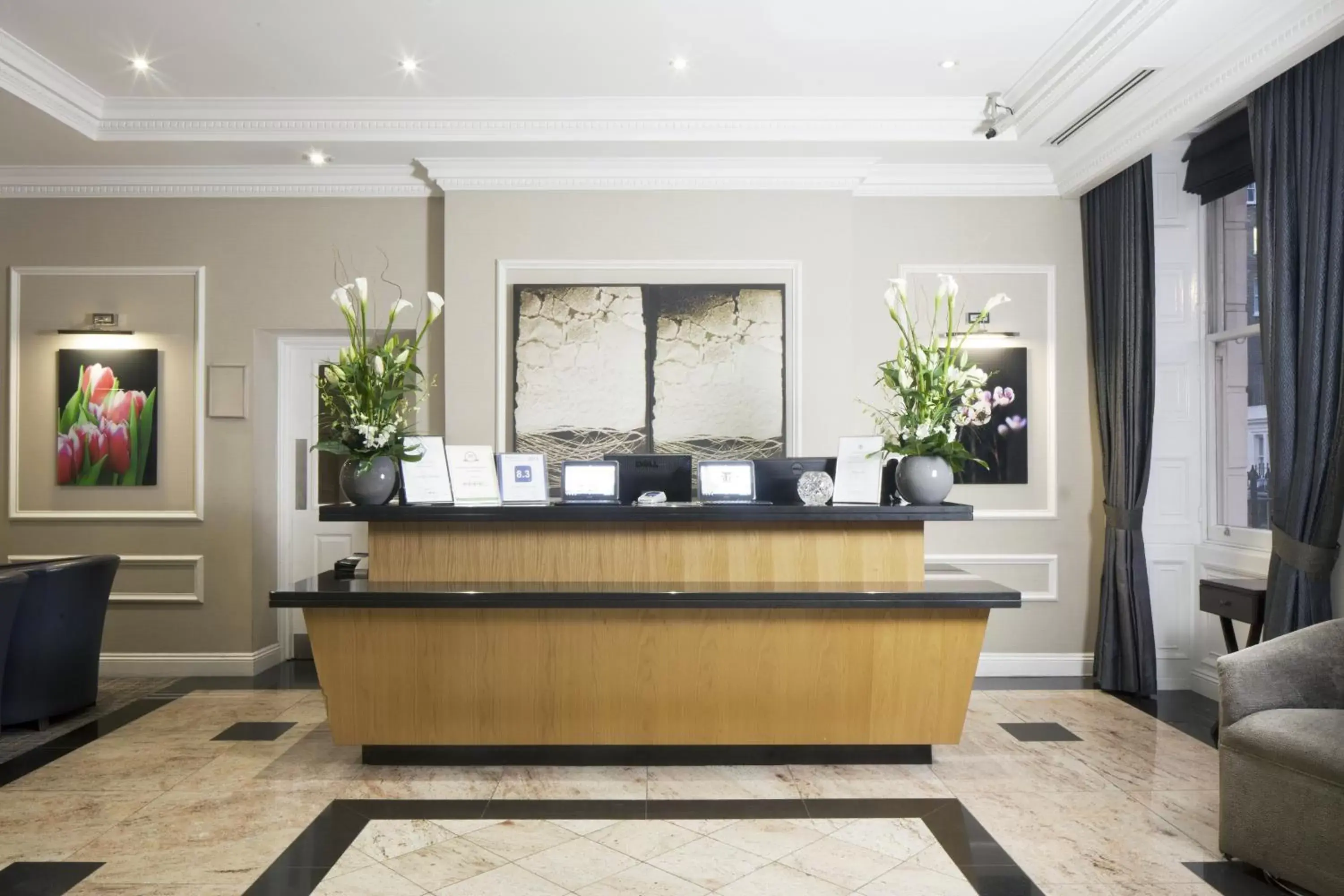 Lobby or reception in Grange Beauchamp Hotel