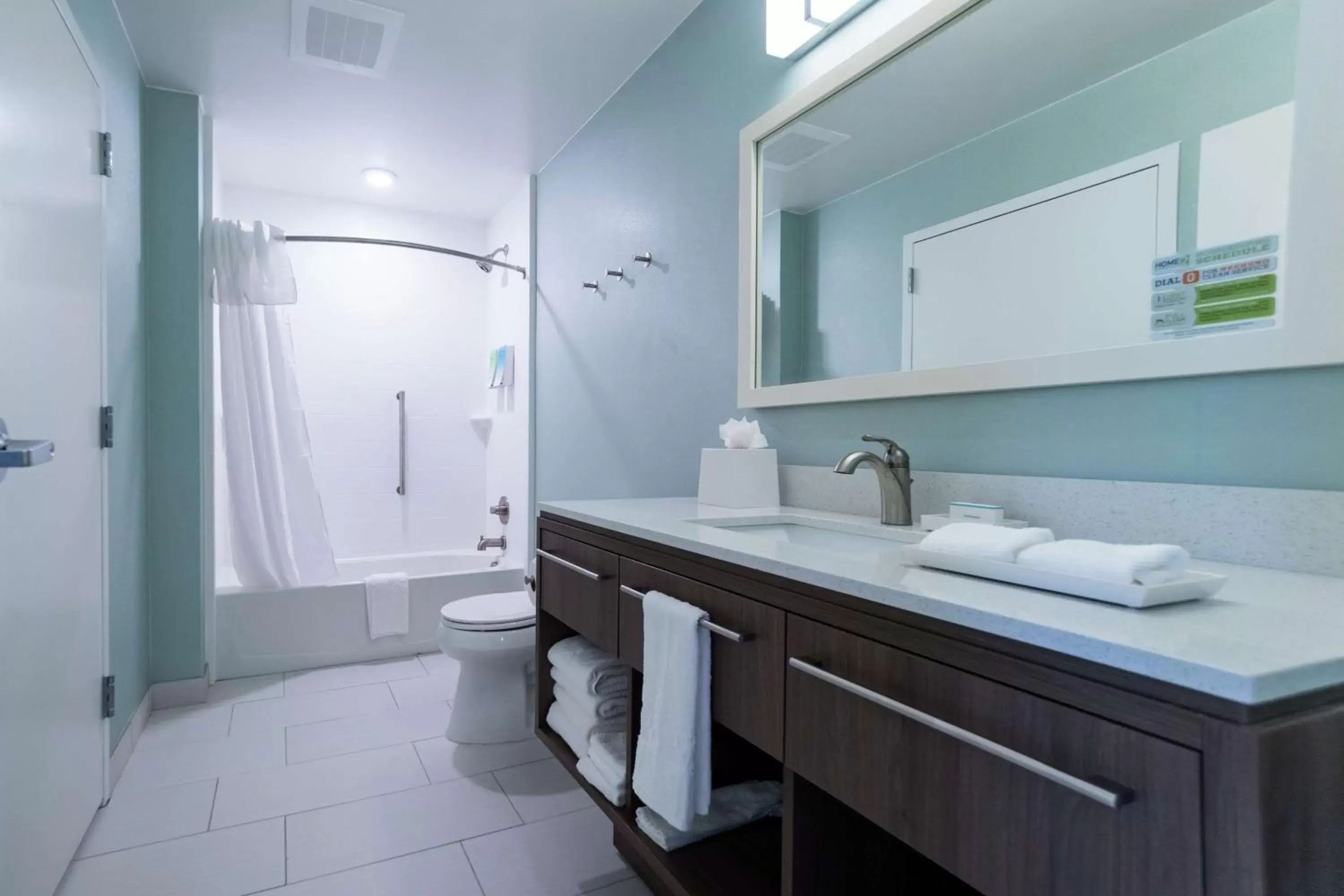 Bathroom in Home2 Suites By Hilton Jackson Flowood Airport Area