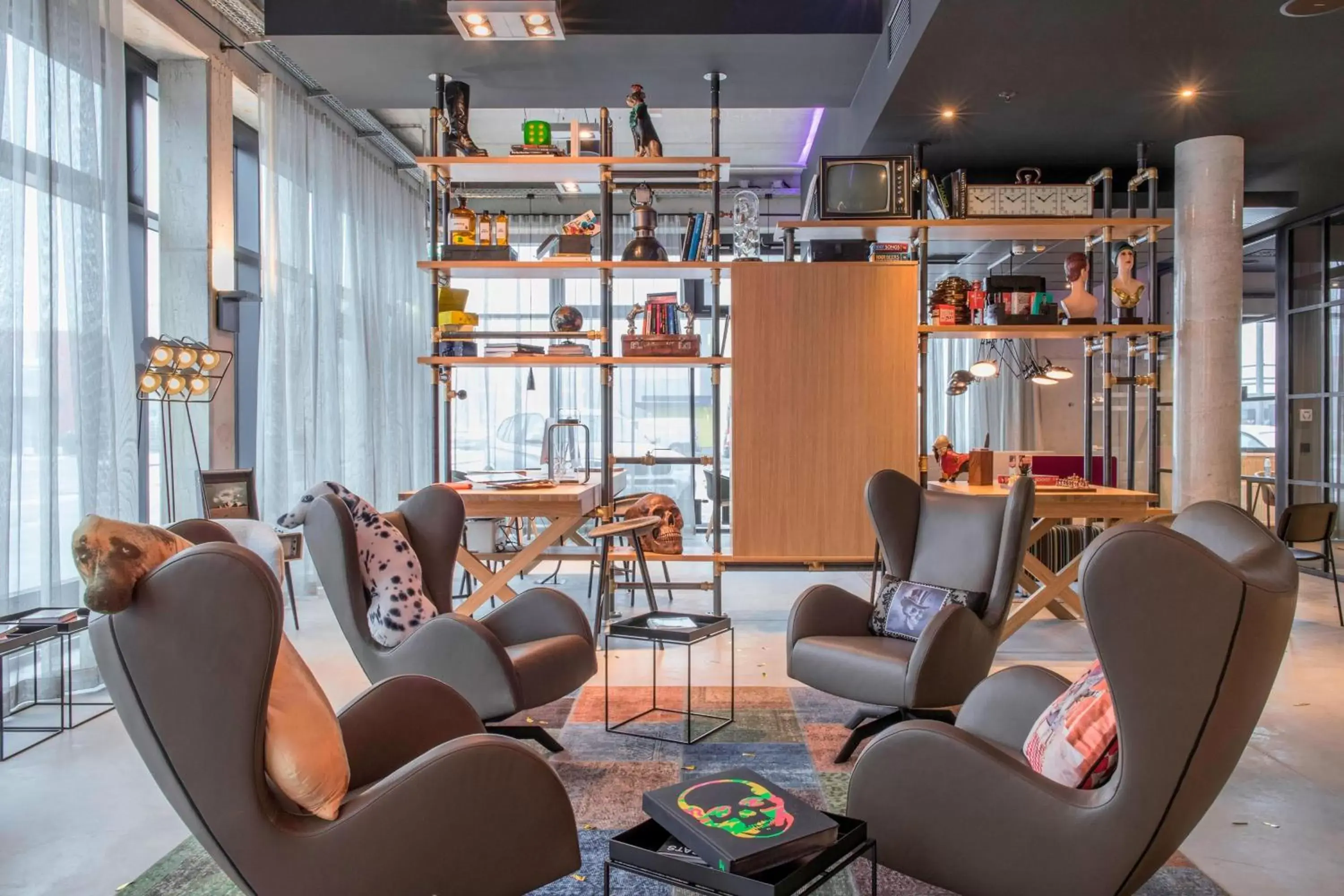 Living room, Lounge/Bar in Moxy Munich Messe