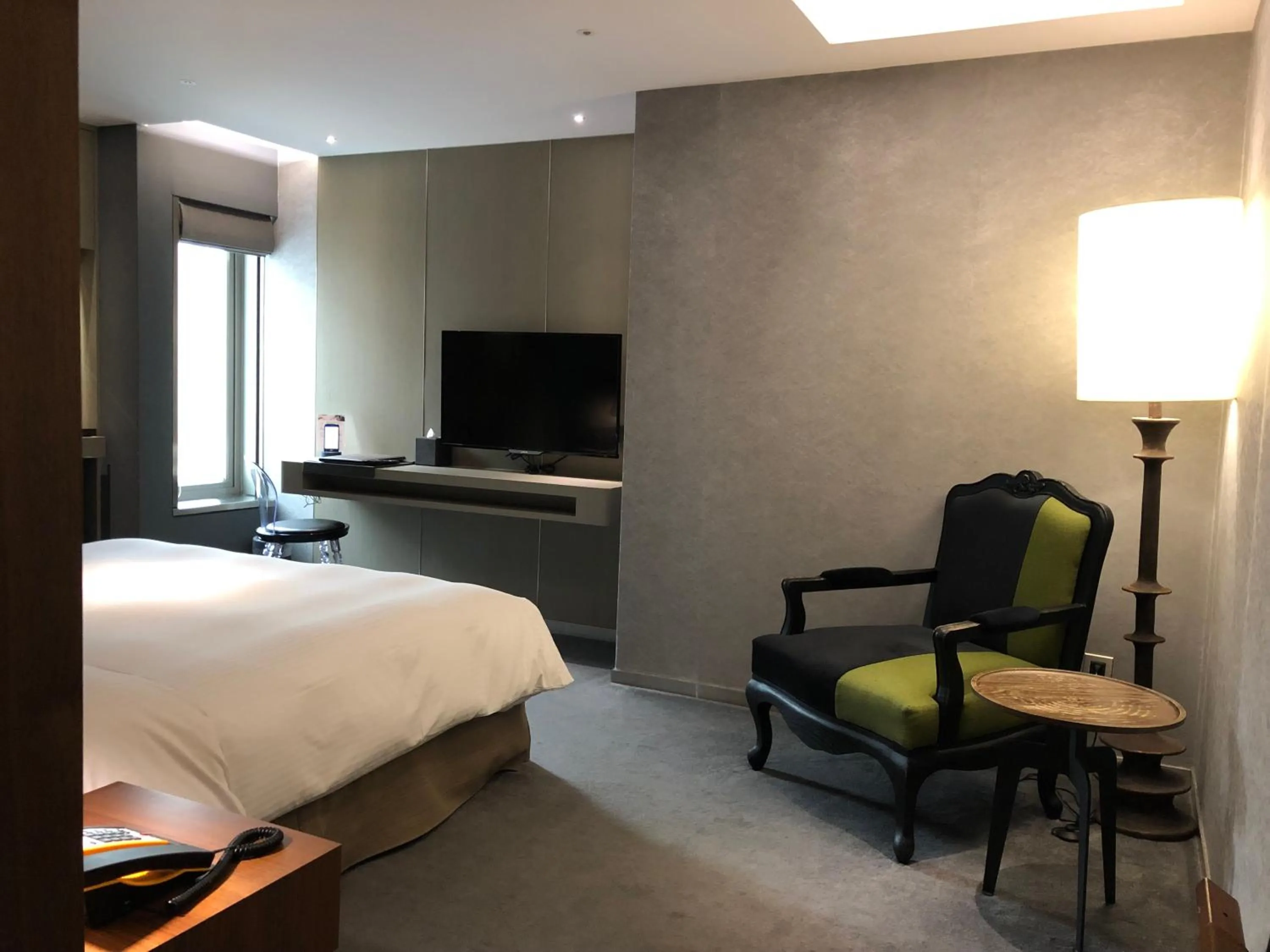 Photo of the whole room, Bed in CHECK inn Taipei Nanjing