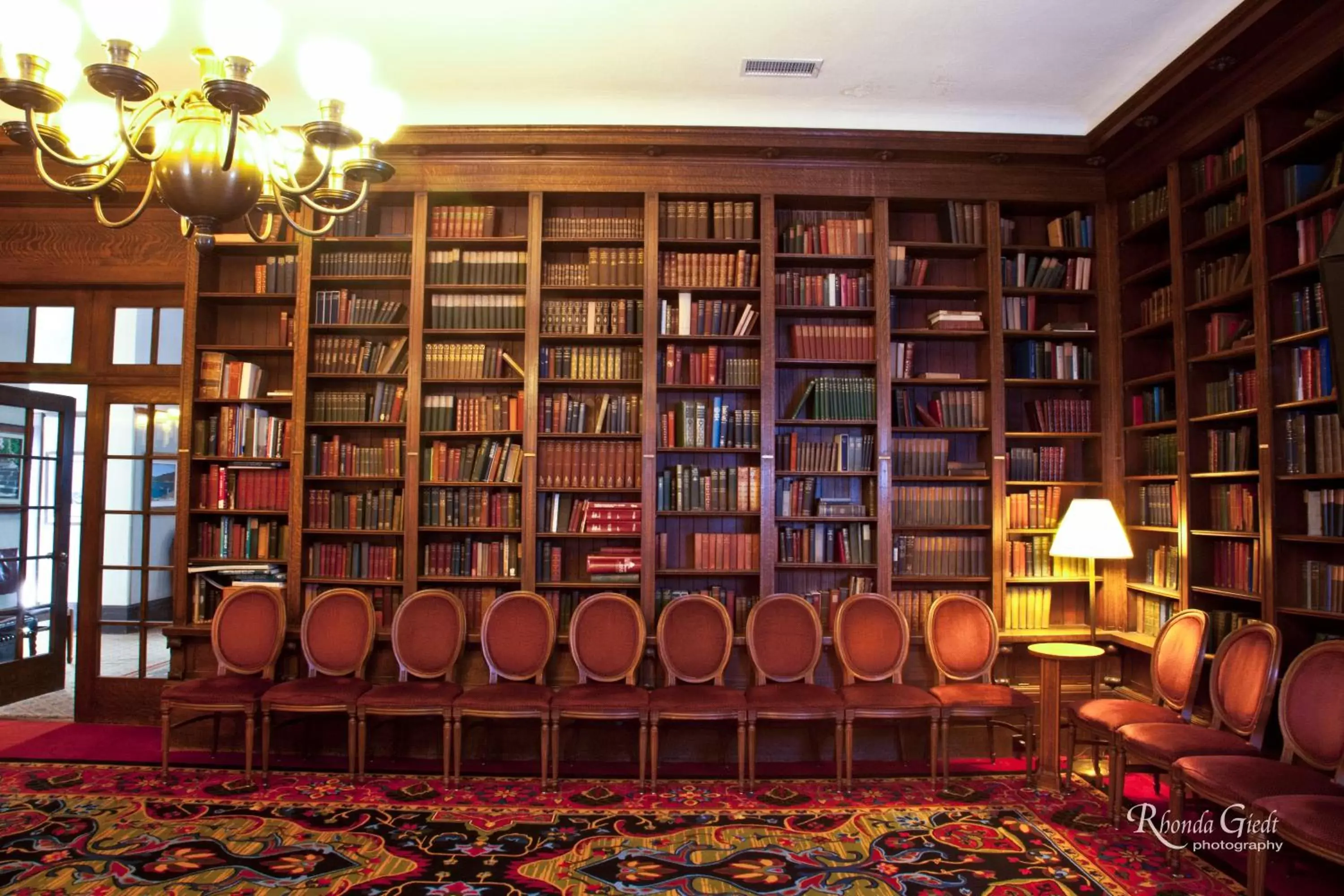 Library in University Club of San Francisco